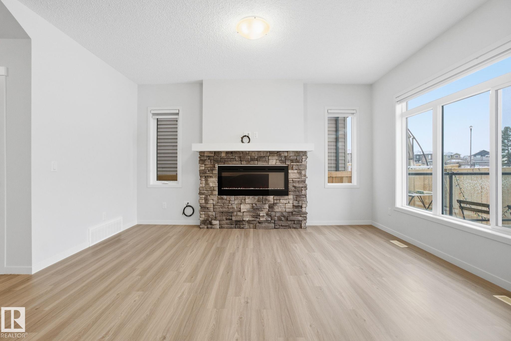 Photo 9 at 3406 Checknita Terrace SW, Cavanagh, Edmonton