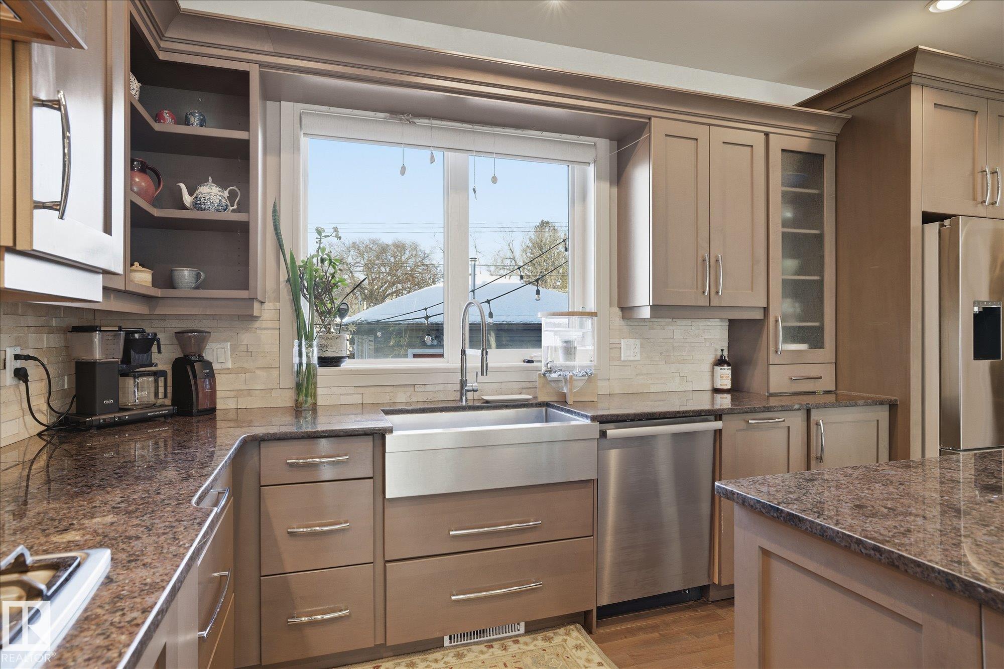 Photo 14 at 9646 79 Avenue NW, Ritchie, Edmonton