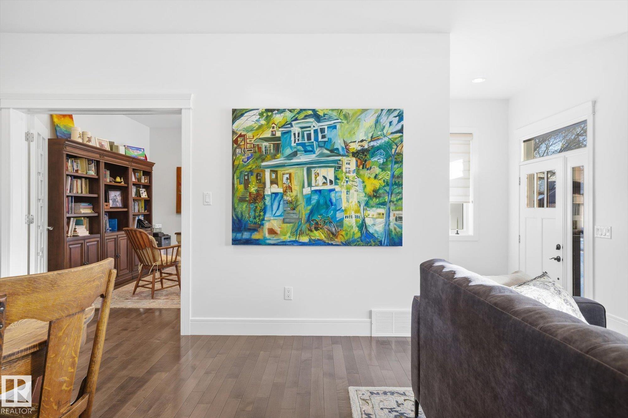 Photo 10 at 9646 79 Avenue NW, Ritchie, Edmonton