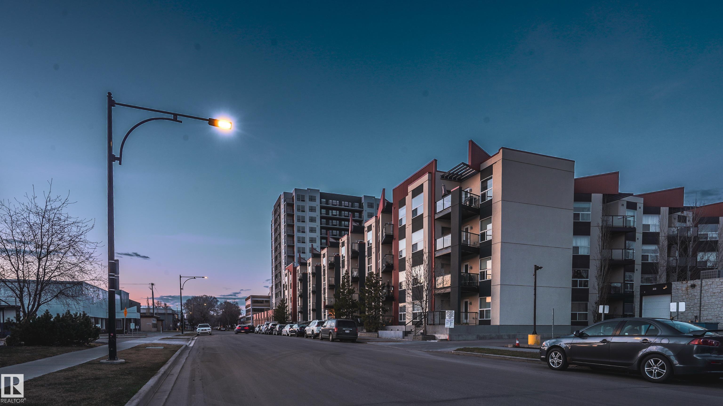 Photo 2 at 117 - 10523 123 Street NW, Westmount, Edmonton