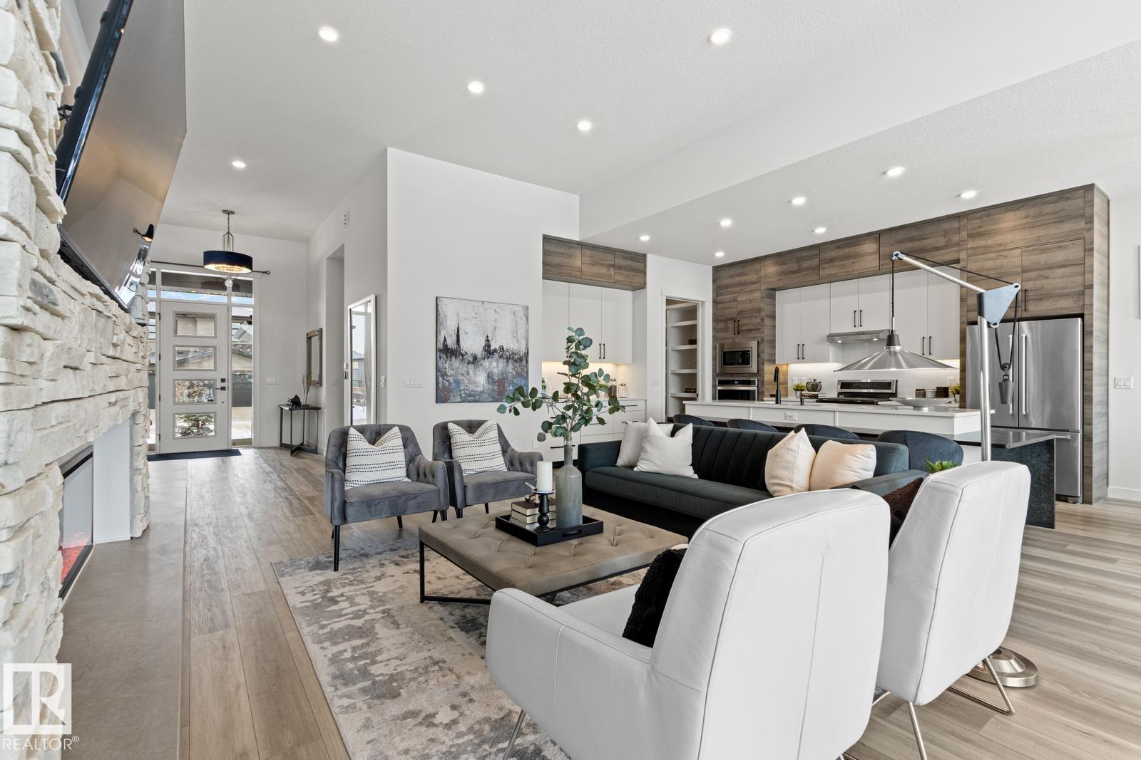 Photo 15 at 4832 Knight Crescent SW, Keswick, Edmonton