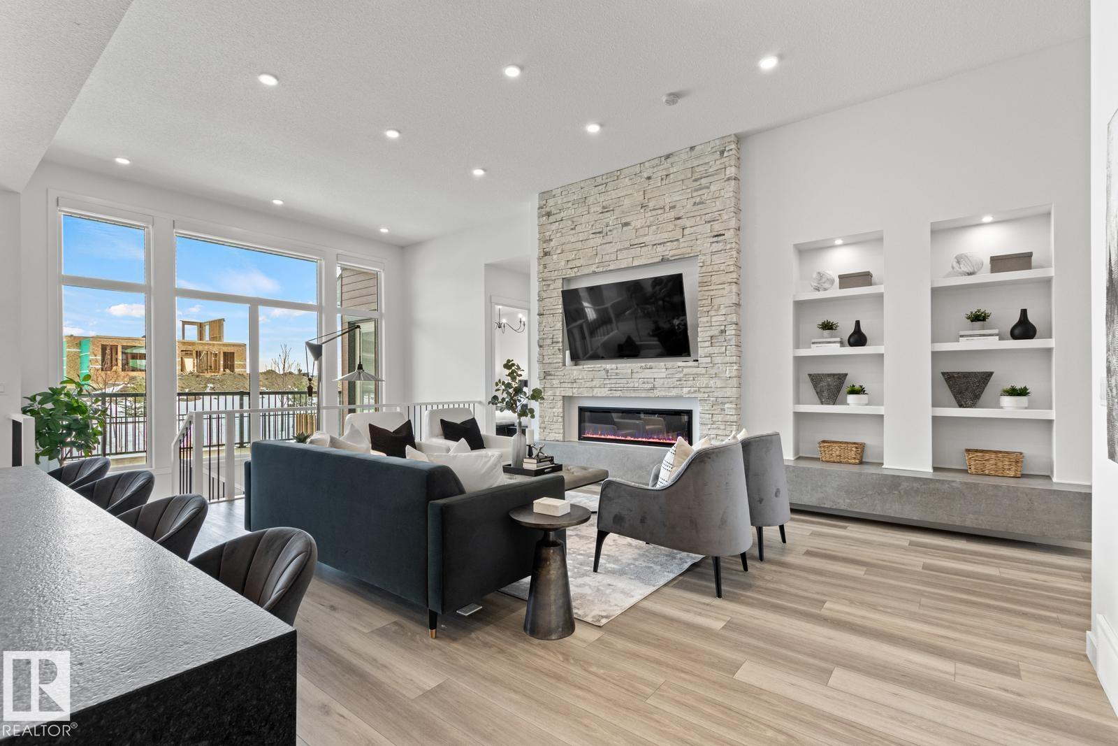 Photo 9 at 4832 Knight Crescent SW, Keswick, Edmonton