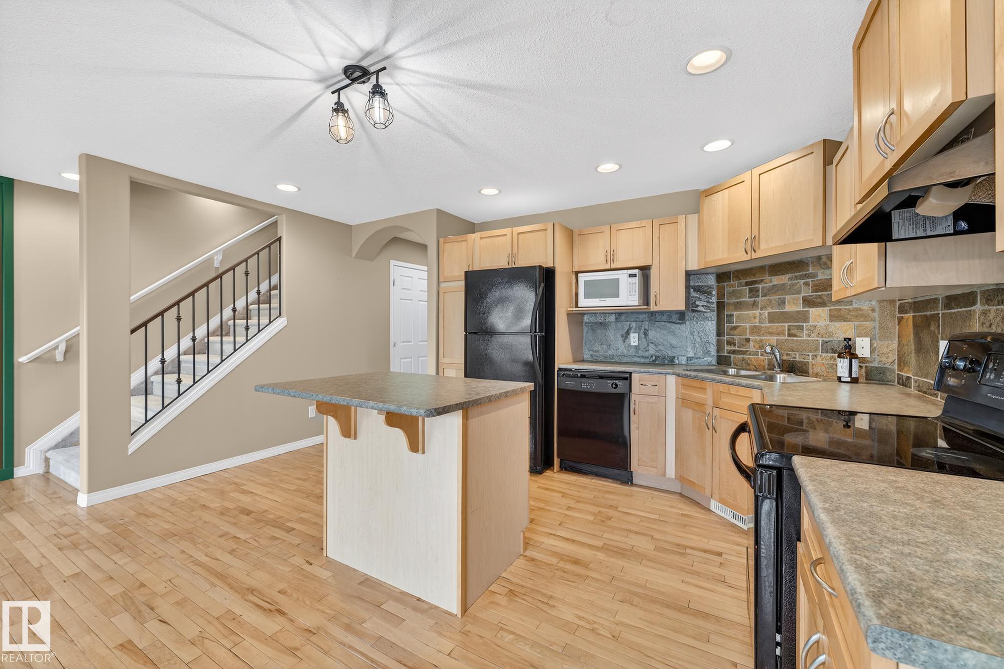 Photo 6 at 9503 99 Street, Morinville