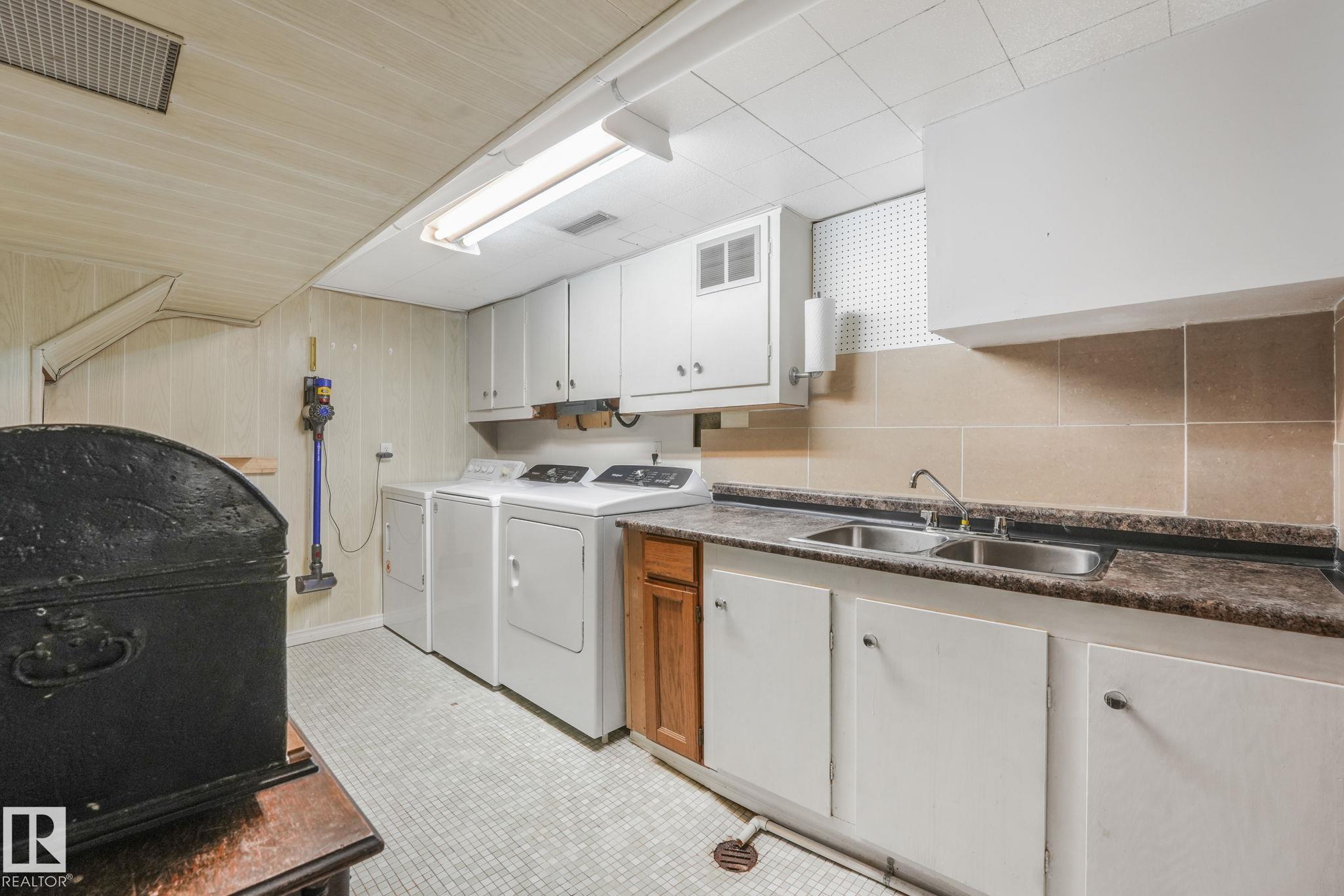 Photo 15 at 12032 55 Street NW, Newton, Edmonton