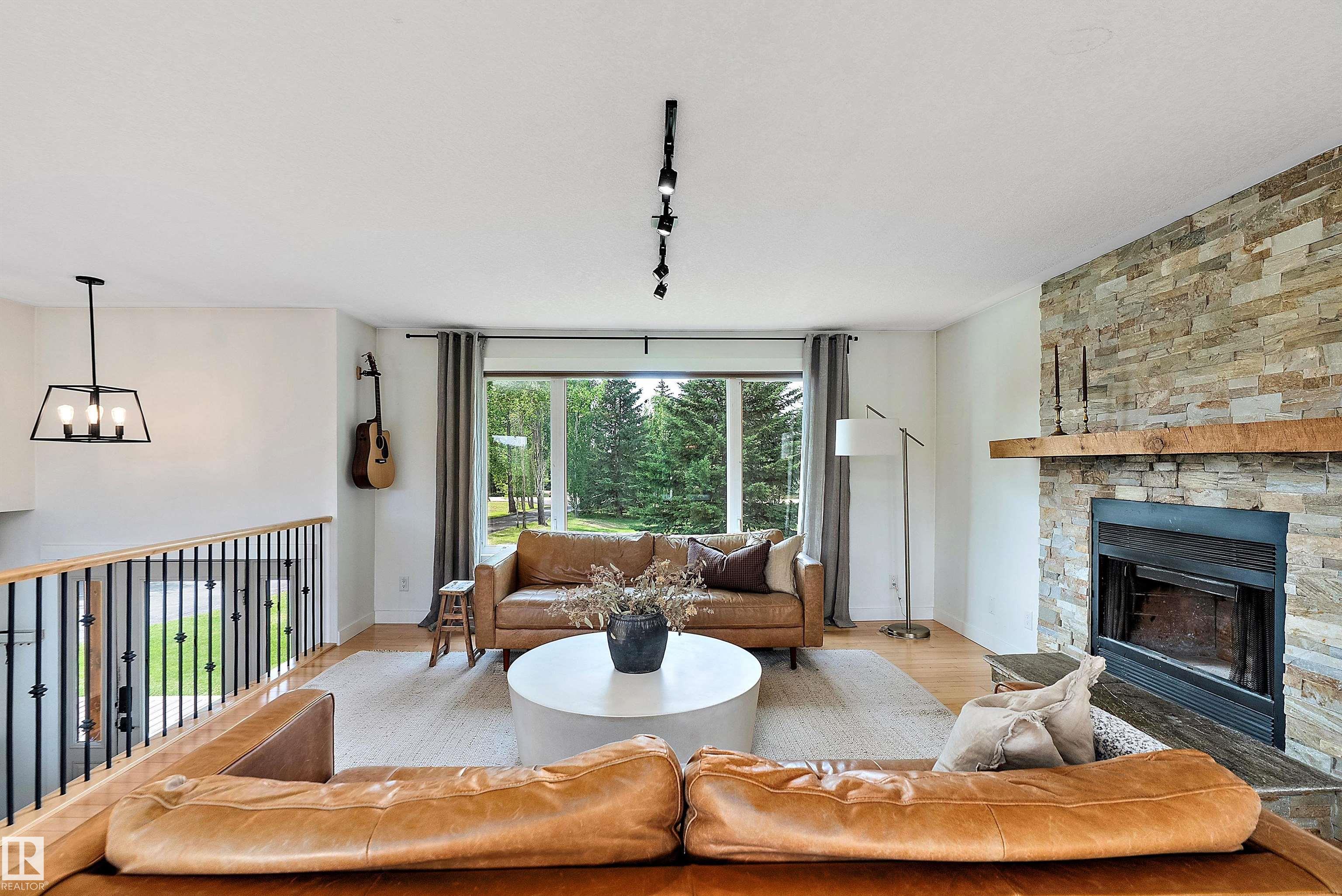 Photo 11 at 13 - 52150 Rge Road 221, Century Estates, Rural Strathcona County