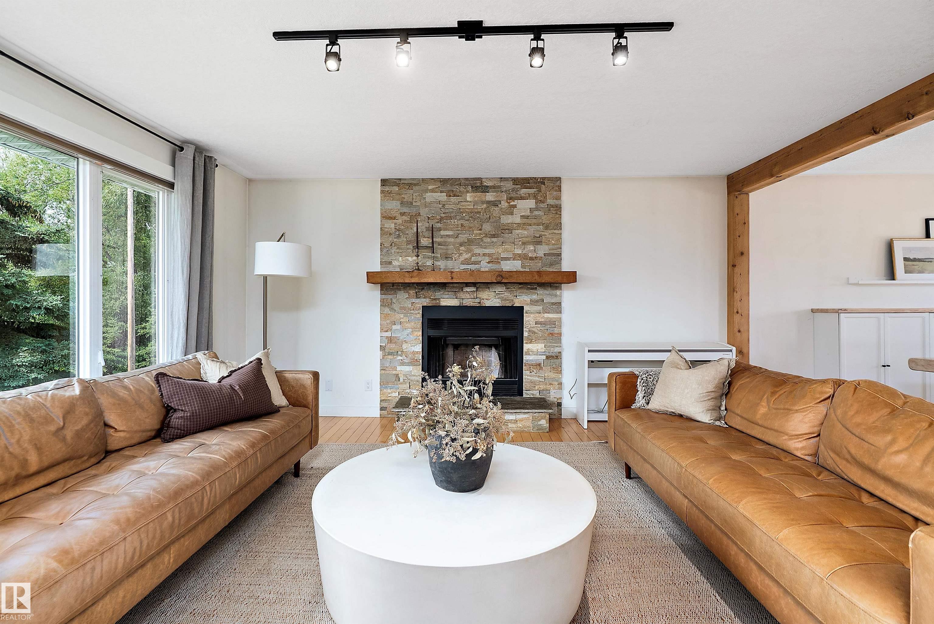 Photo 14 at 13 - 52150 Rge Road 221, Century Estates, Rural Strathcona County