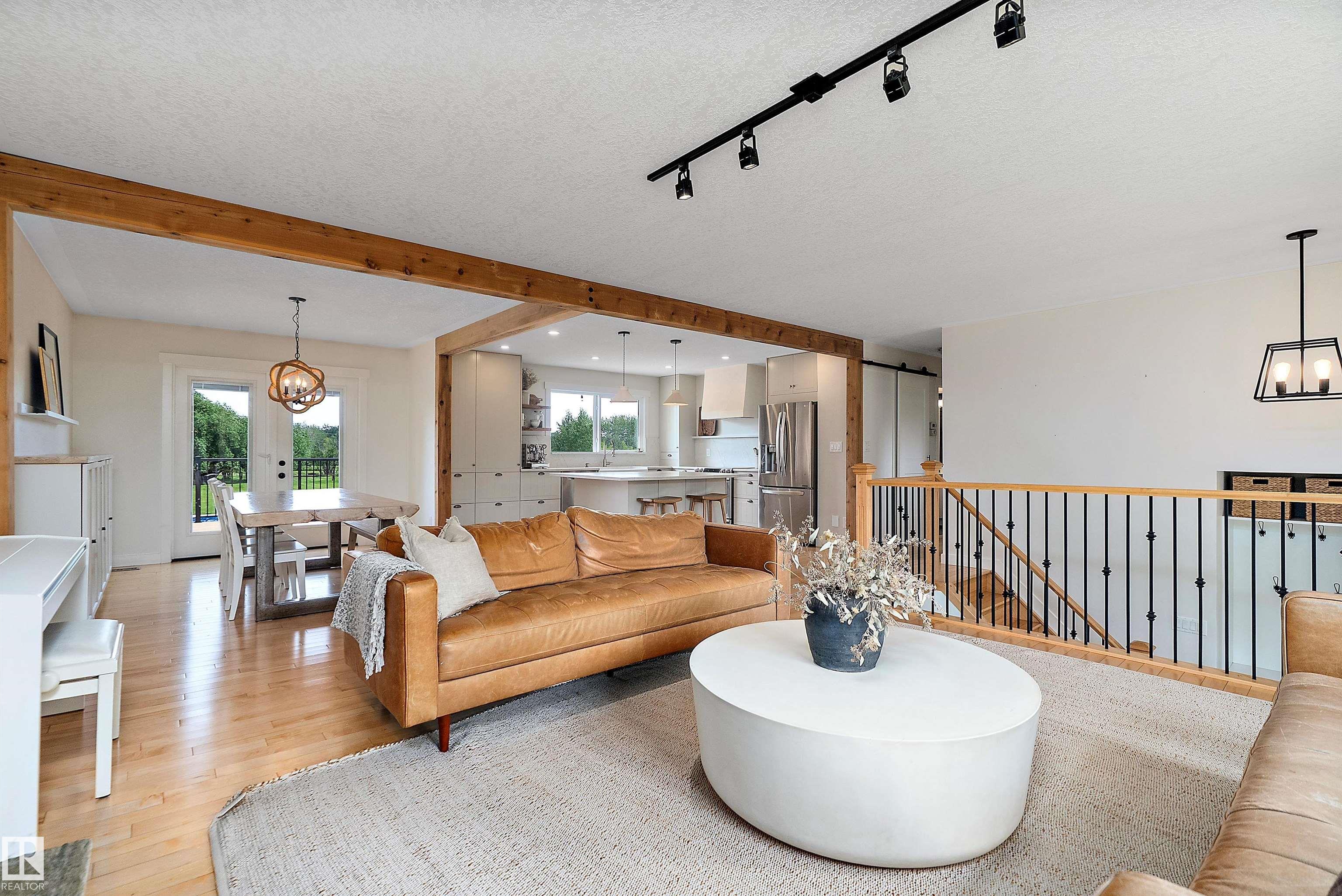 Photo 15 at 13 - 52150 Rge Road 221, Century Estates, Rural Strathcona County