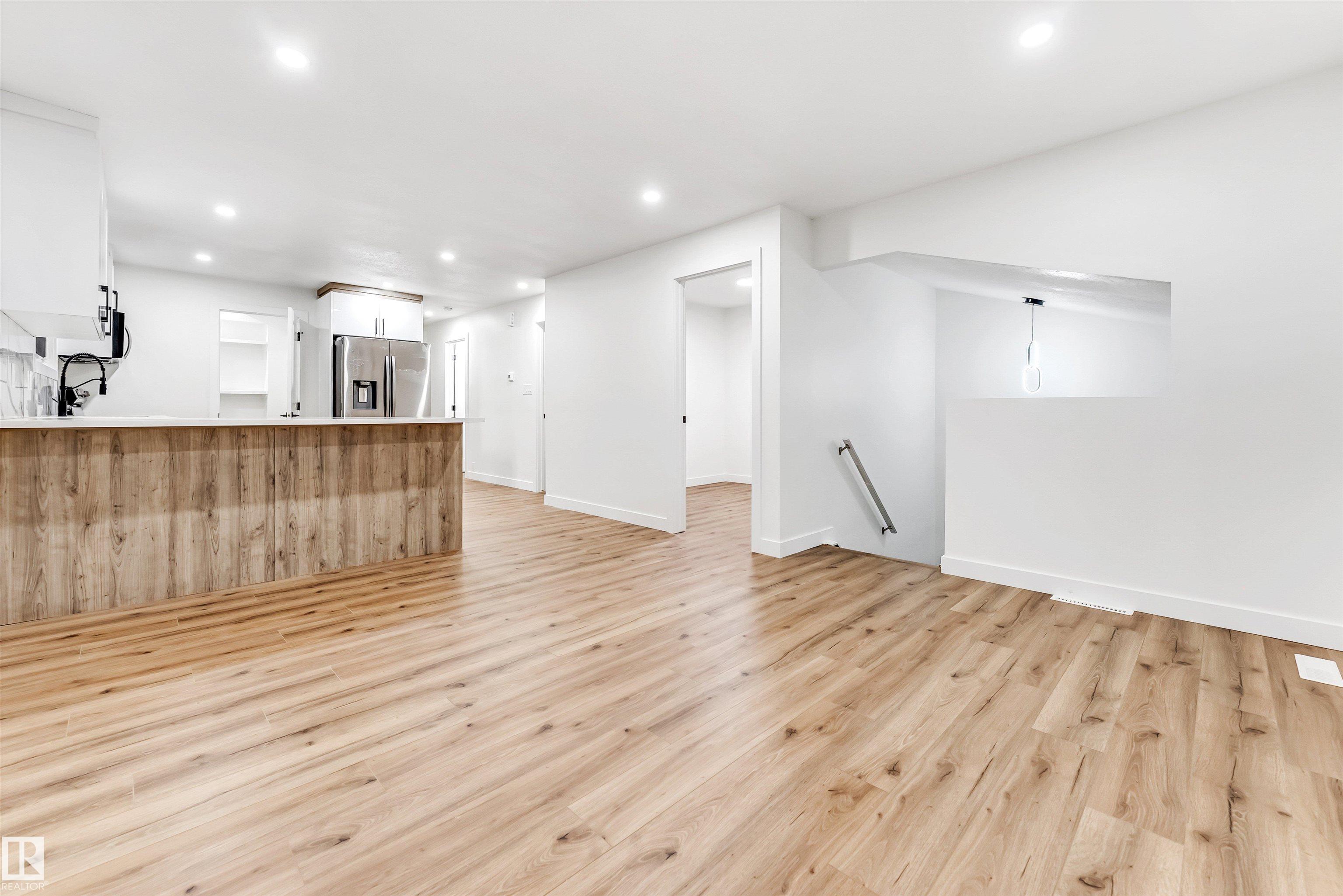 Photo 20 at 4616 32 Avenue NW, Weinlos, Edmonton