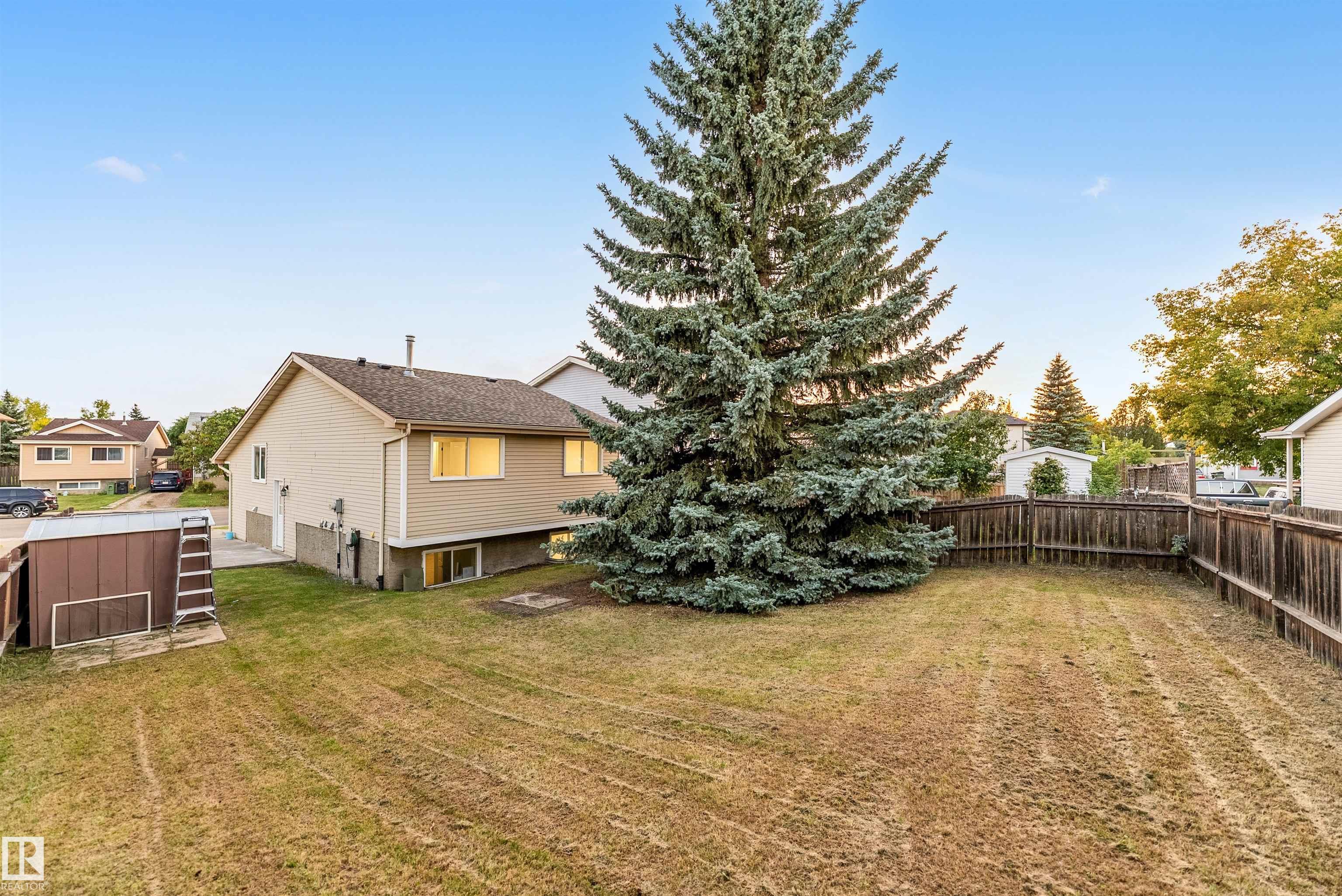 Photo 10 at 4616 32 Avenue NW, Weinlos, Edmonton