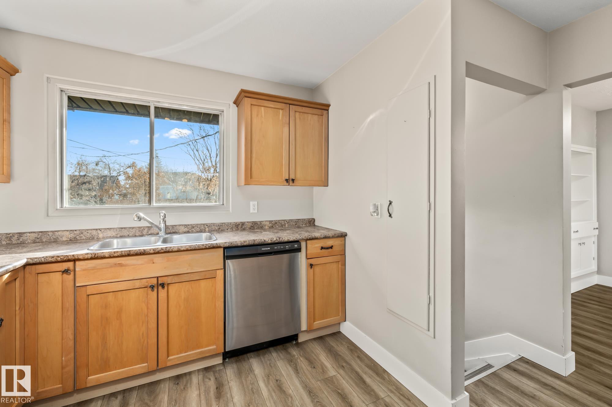 Photo 15 at 13311 Dovercourt Avenue NW, Dovercourt, Edmonton