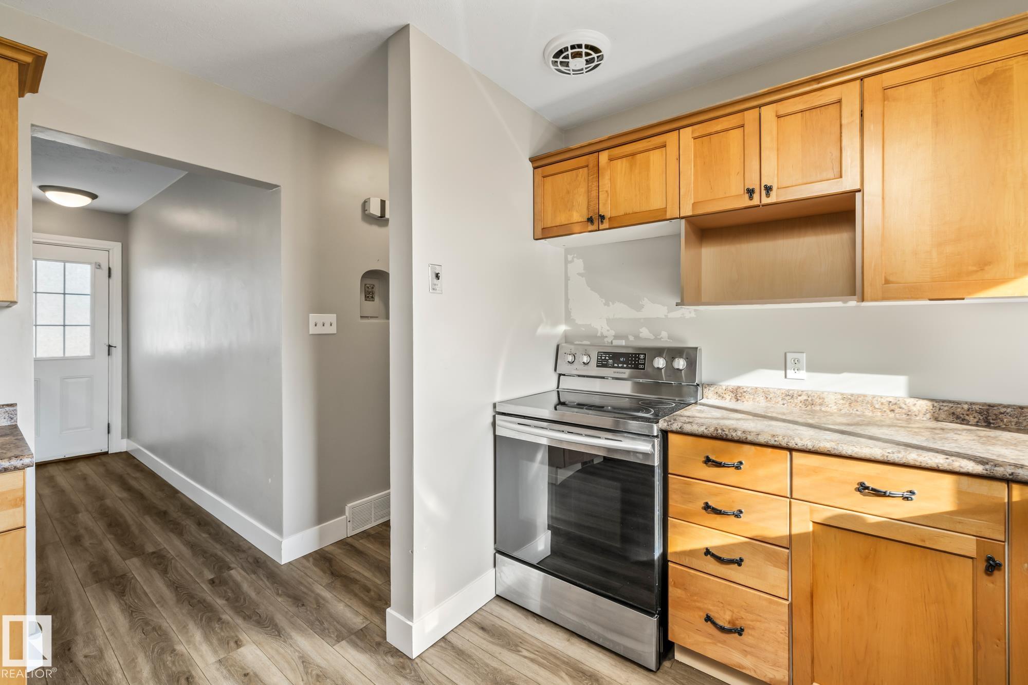 Photo 19 at 13311 Dovercourt Avenue NW, Dovercourt, Edmonton