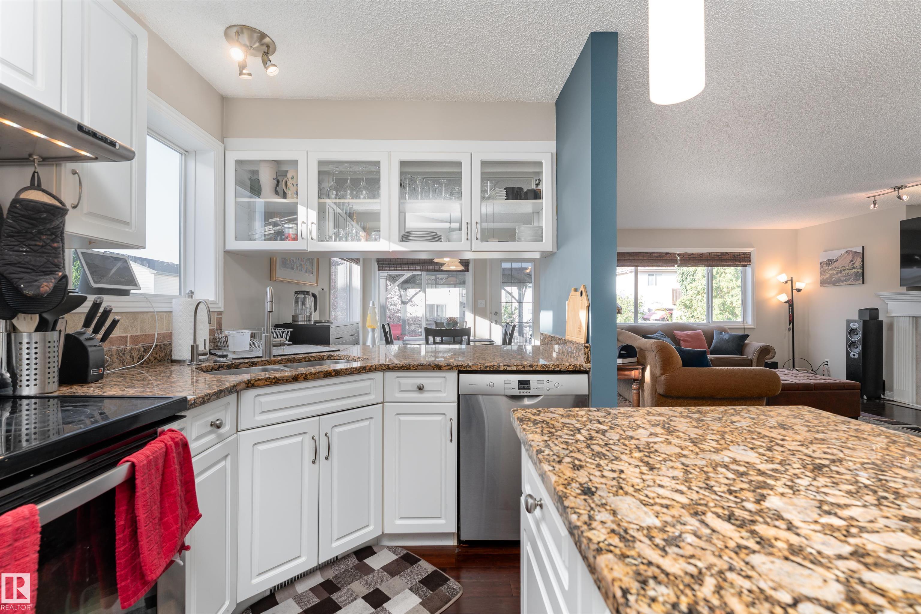 Photo 11 at 2168 37b Avenue NW, Wild Rose, Edmonton