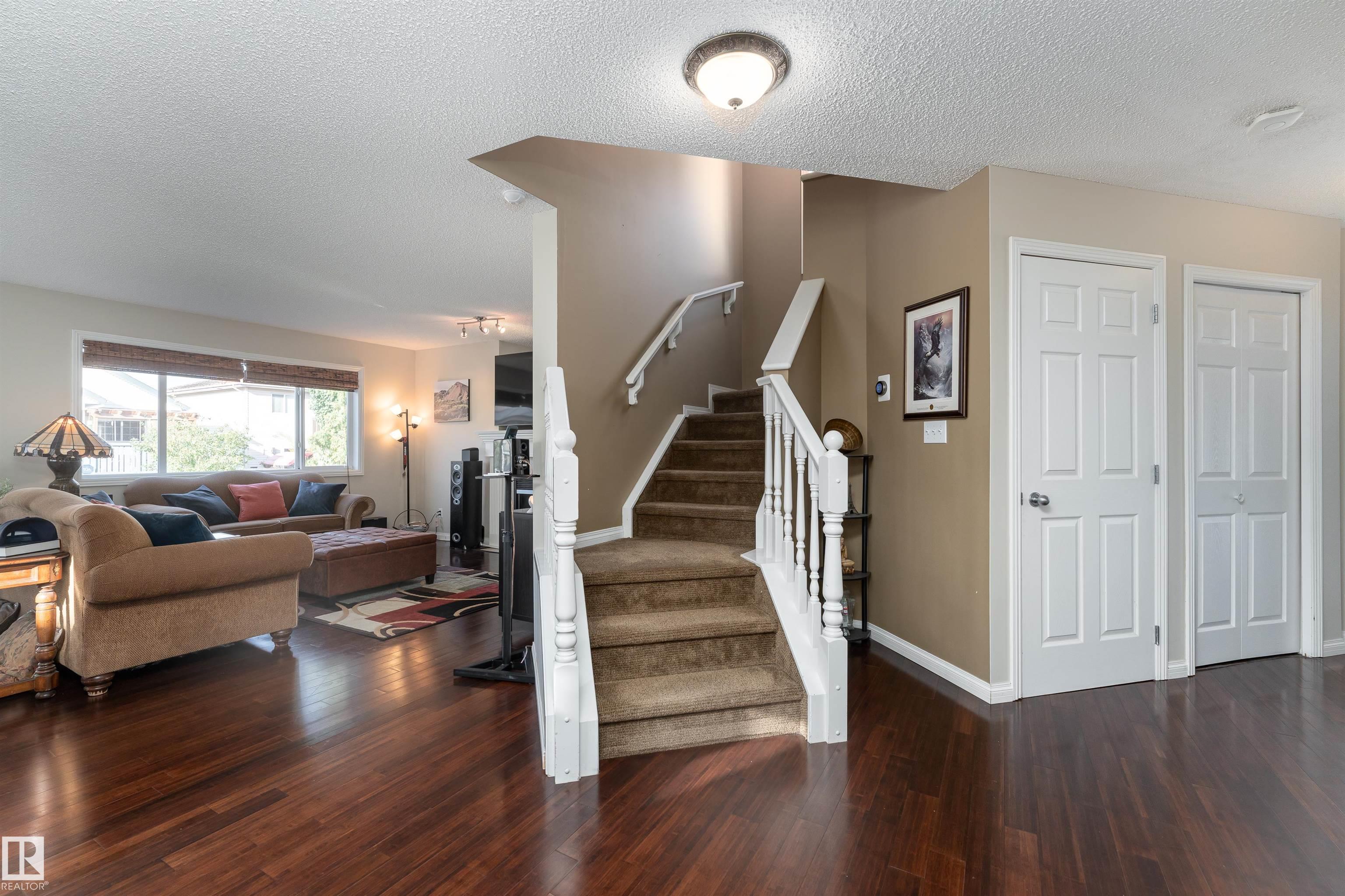 2168 37b Avenue NW, Wild Rose, Edmonton