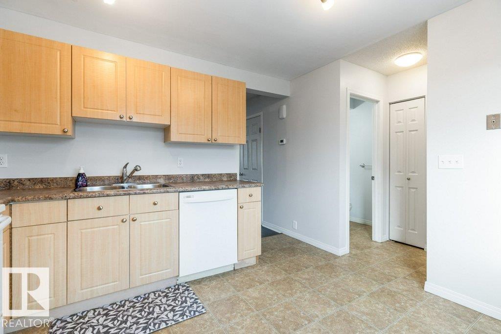 Photo 16 at 4 - 18010 98 Avenue NW, La Perle, Edmonton