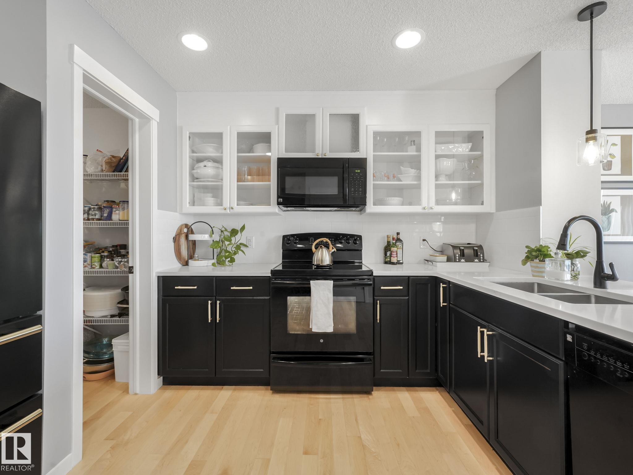 Photo 10 at 112 Santana Crescent, Sienna, Fort Saskatchewan