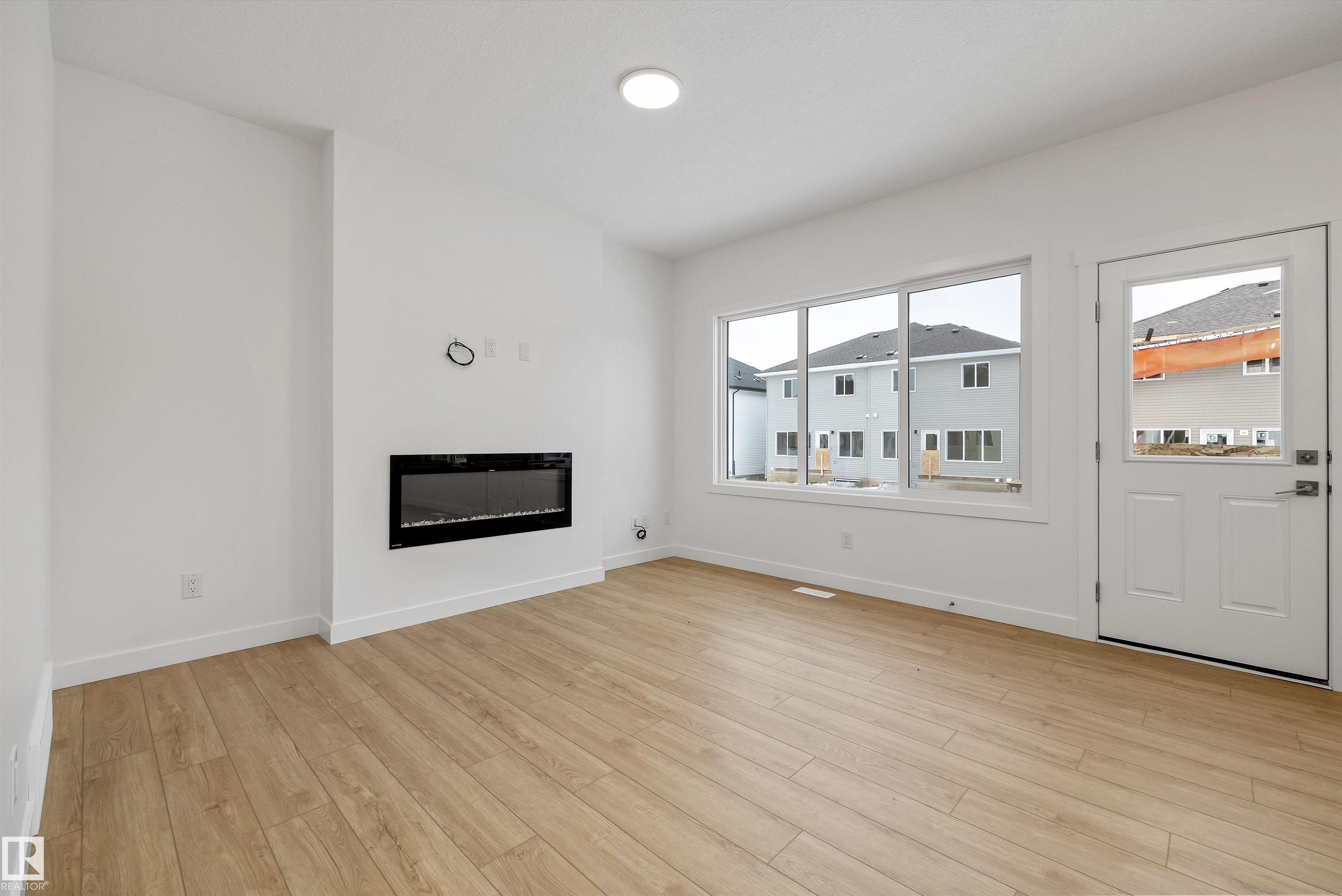 Photo 17 at 915 19 Avenue NW, Aster, Edmonton