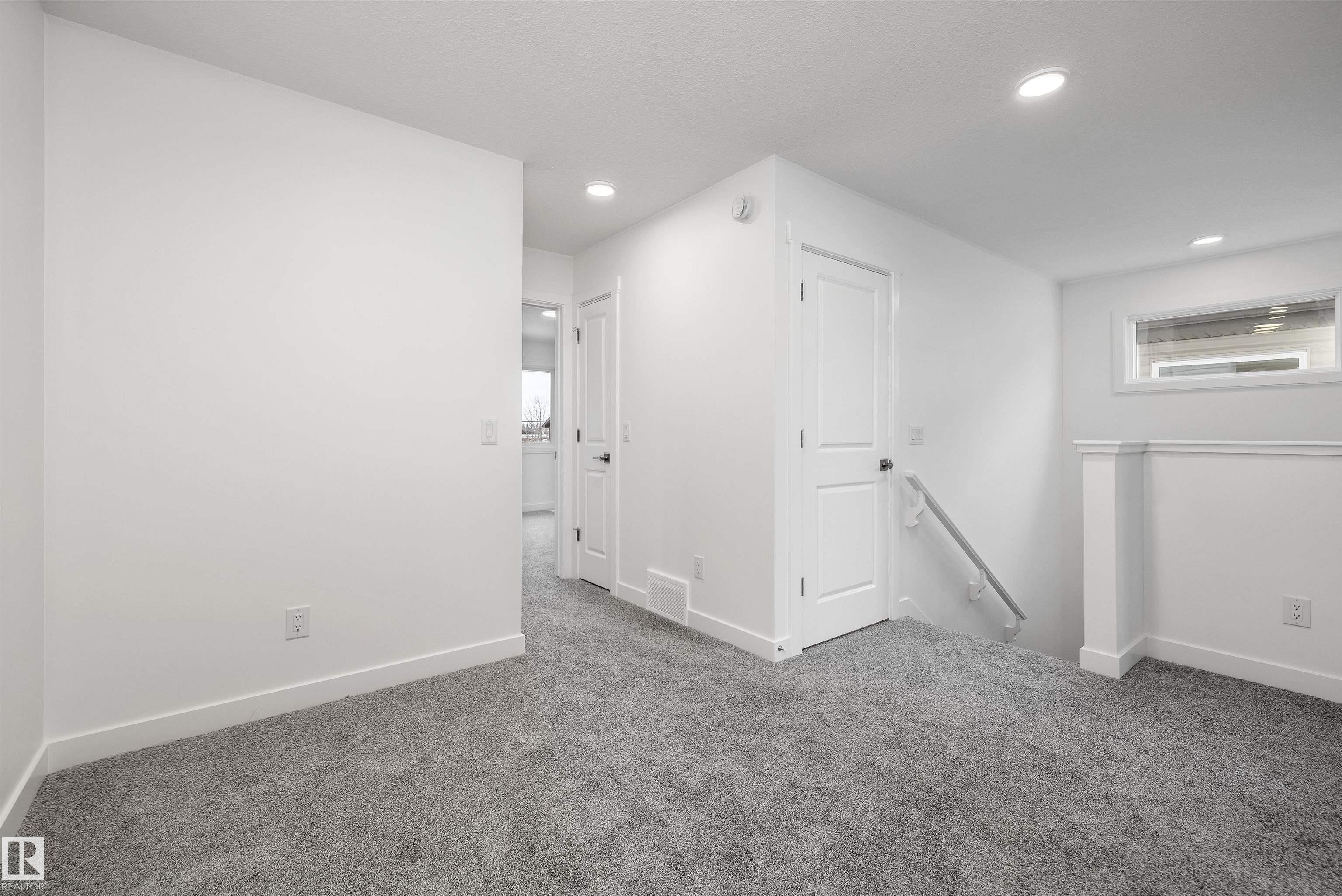 Photo 22 at 915 19 Avenue NW, Aster, Edmonton