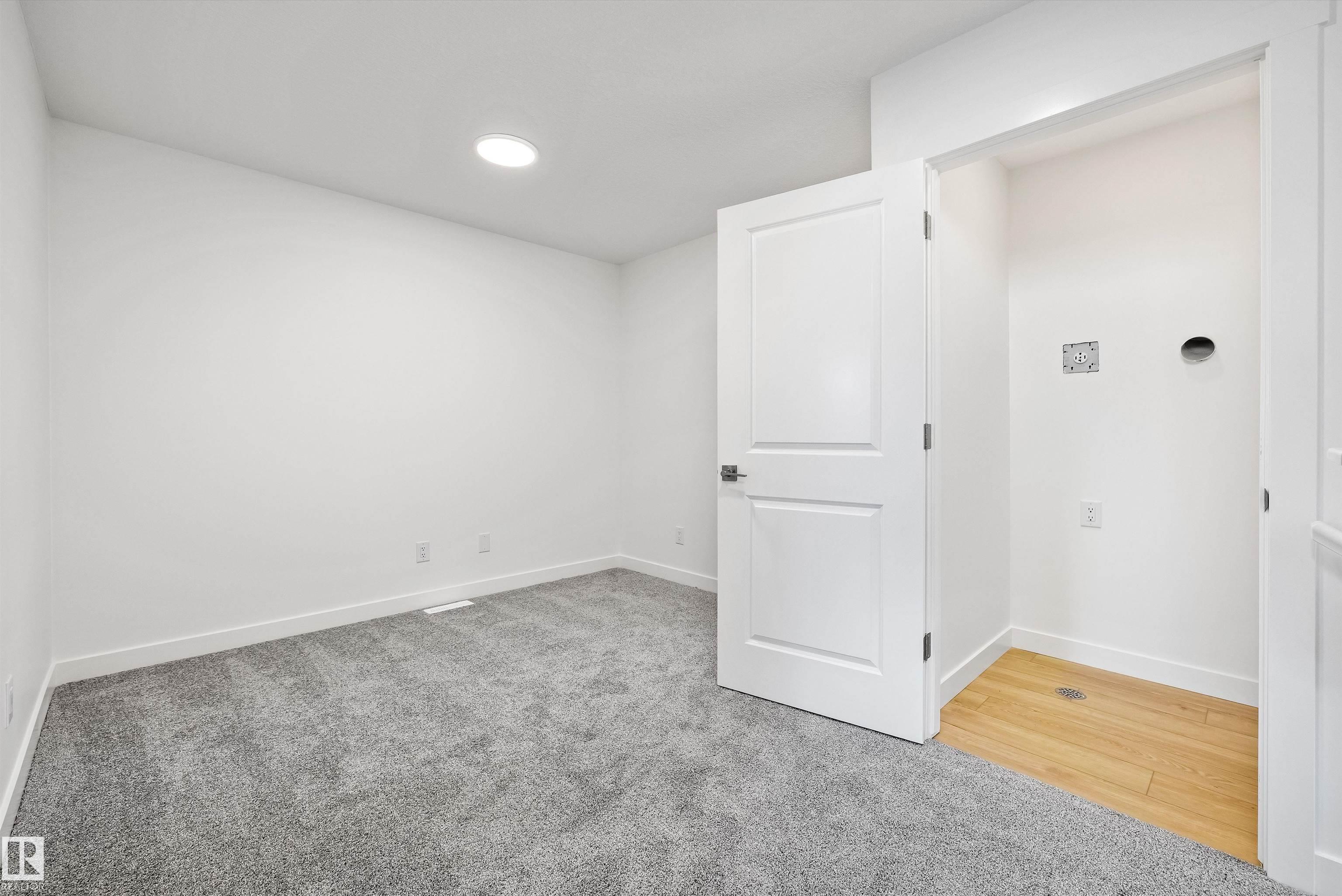 Photo 24 at 915 19 Avenue NW, Aster, Edmonton