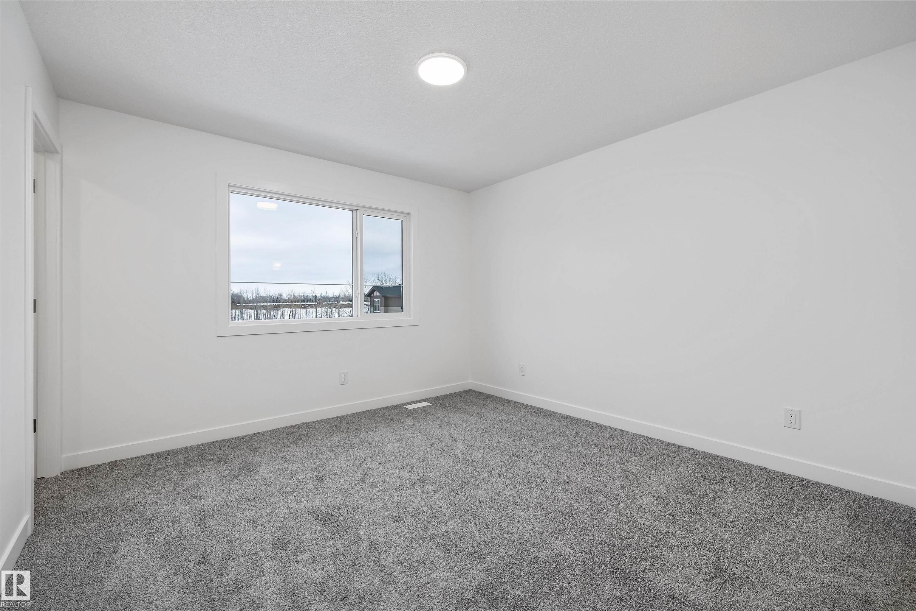 Photo 32 at 915 19 Avenue NW, Aster, Edmonton