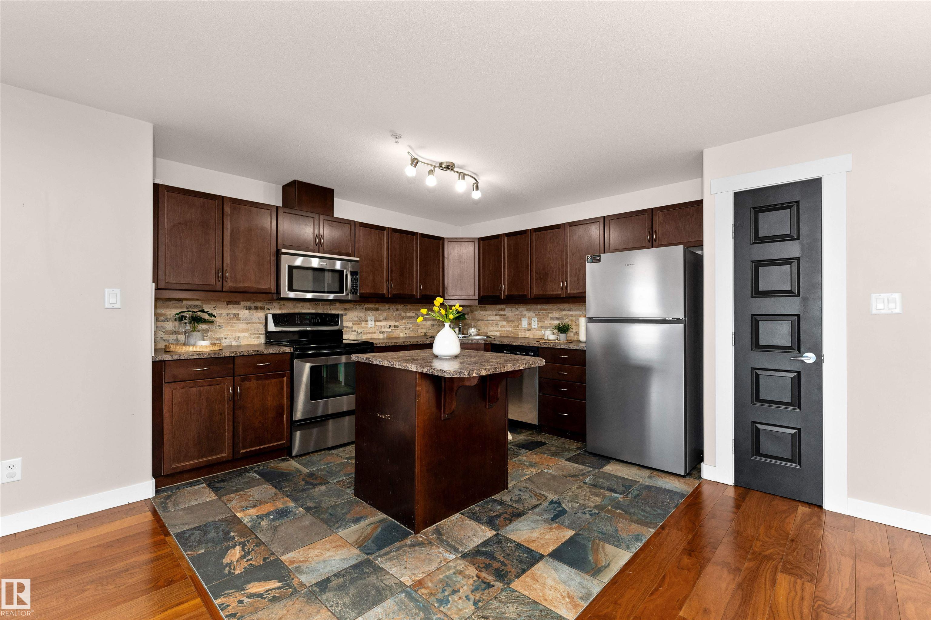 Photo 9 at 220 - 7909 71 Street NW, King Edward Park, Edmonton