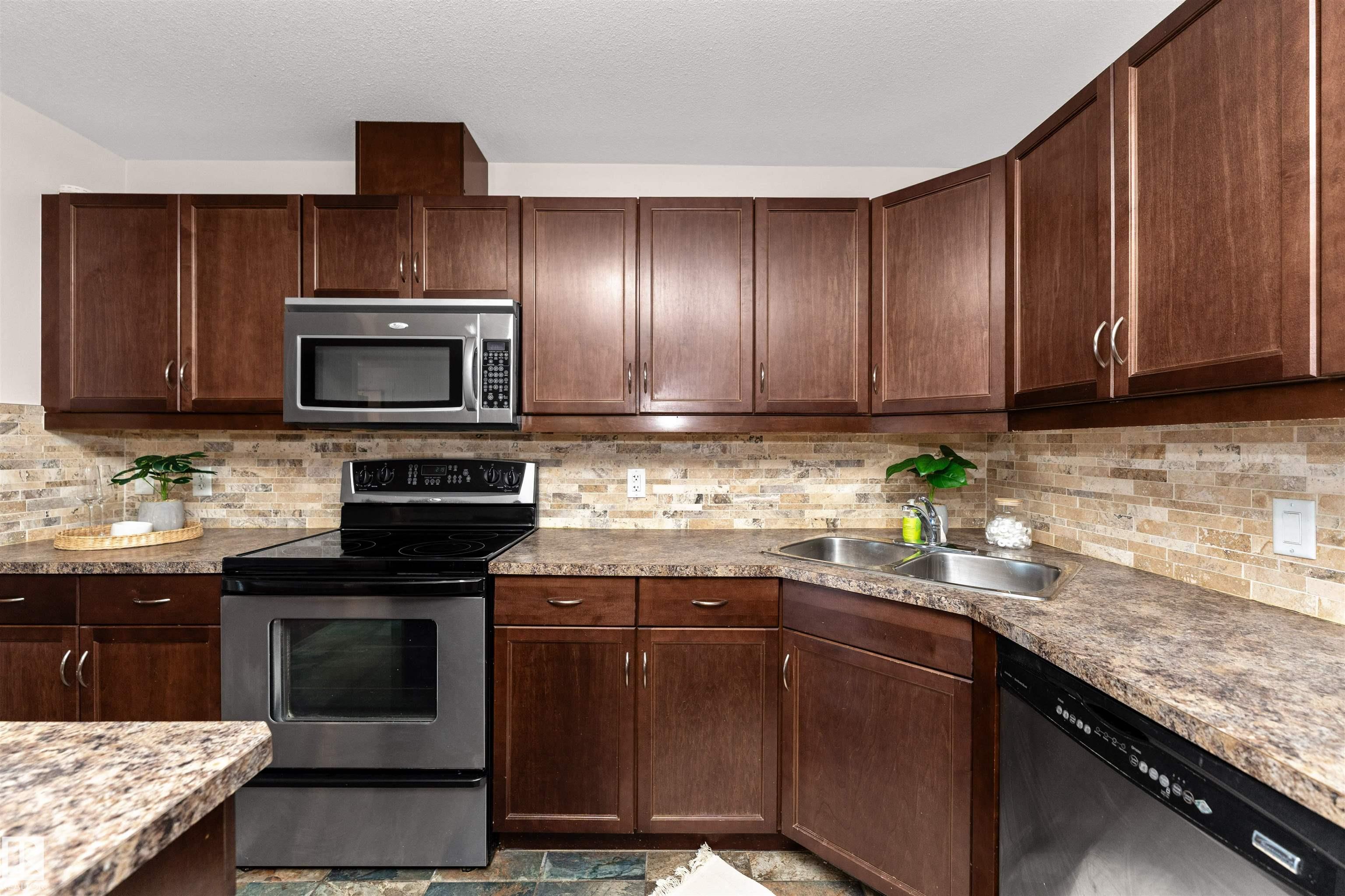 Photo 10 at 220 - 7909 71 Street NW, King Edward Park, Edmonton