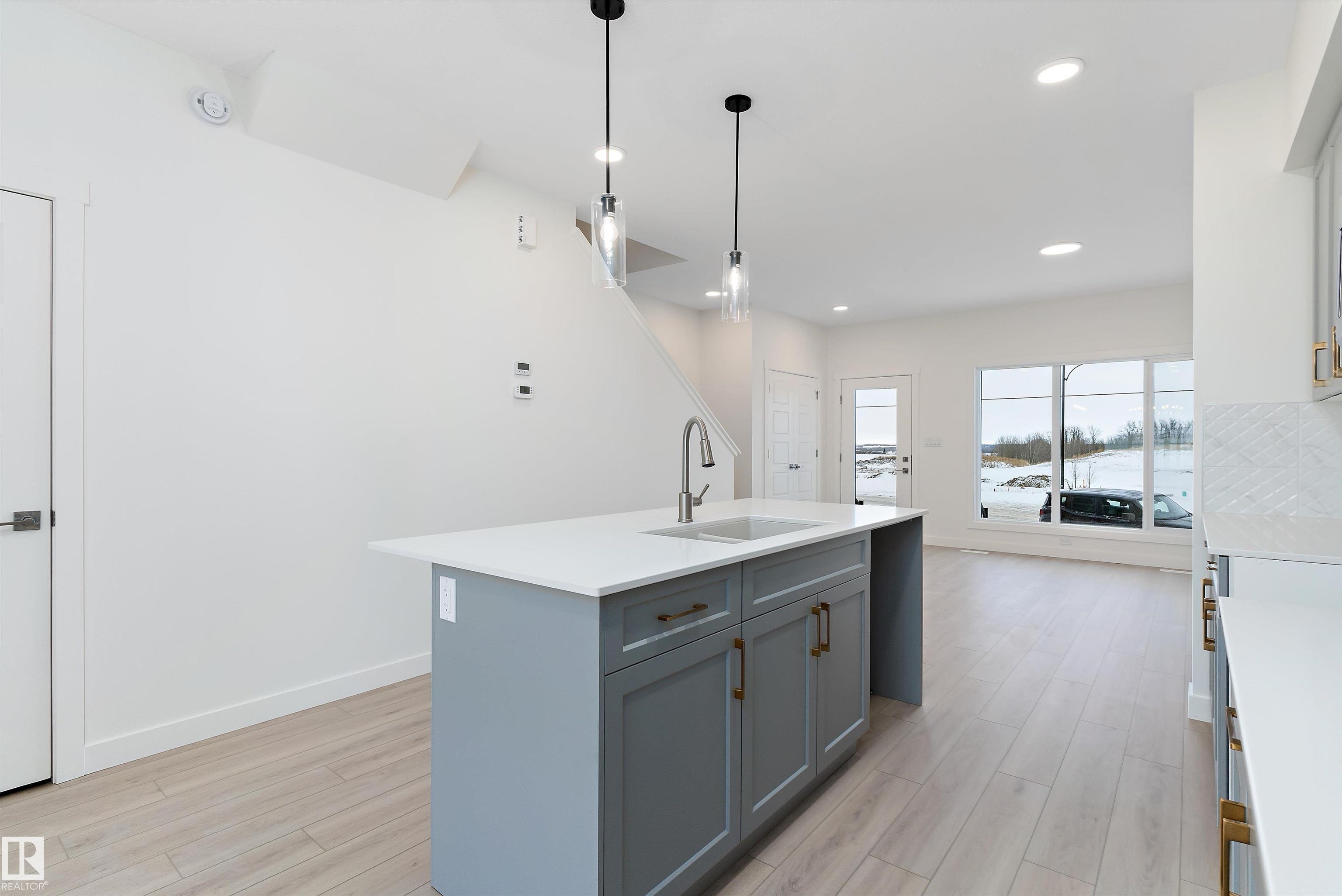 Photo 9 at 4574 Warbler Loop NW, Kinglet Gardens, Edmonton