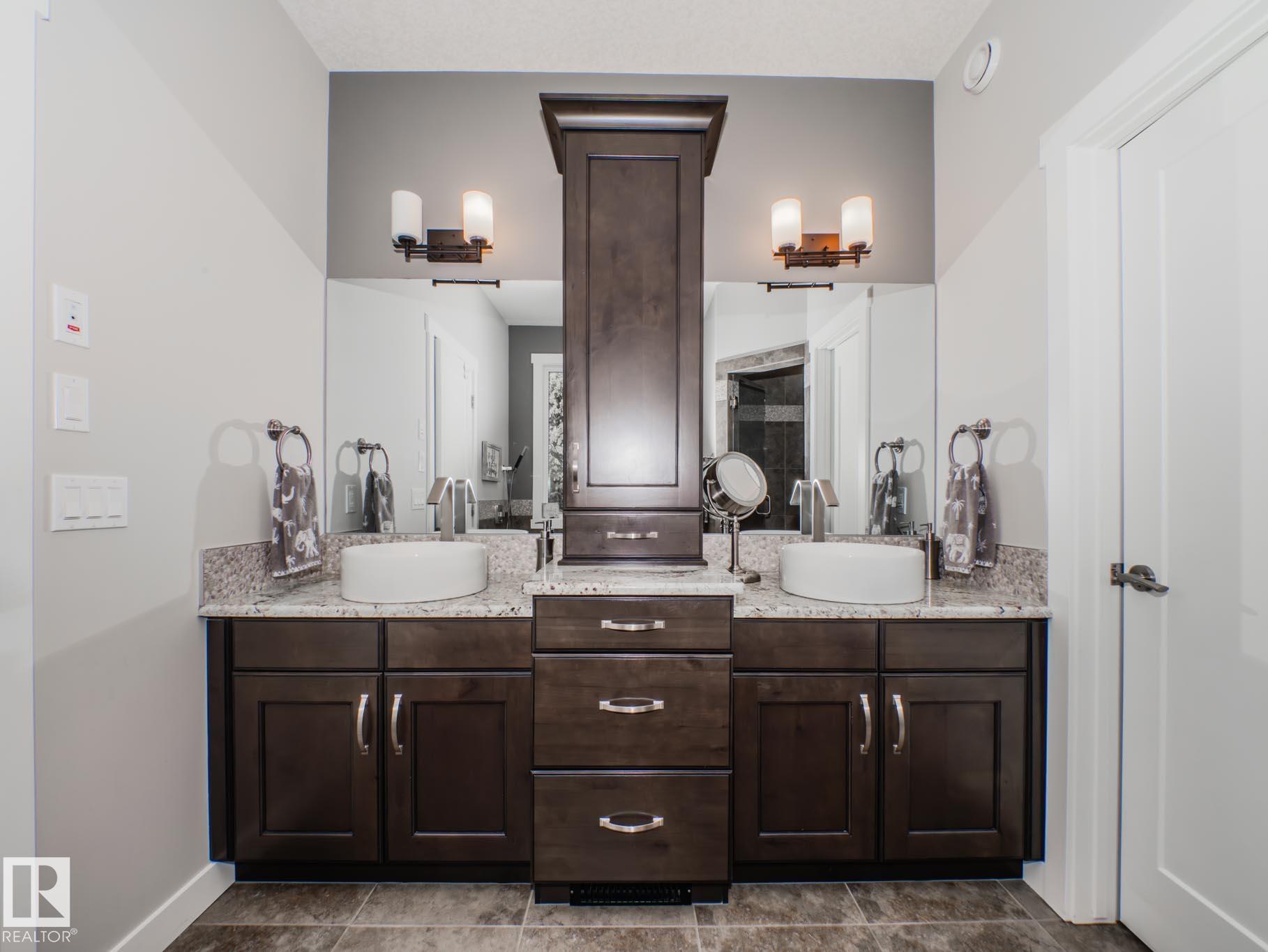 Photo 31 at 231 75 Street SW, Ellerslie, Edmonton