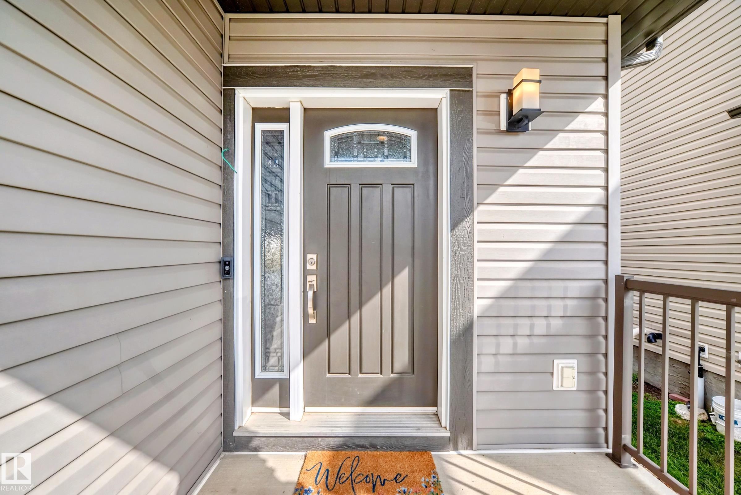 1921 33 Street NW, Laurel, Edmonton