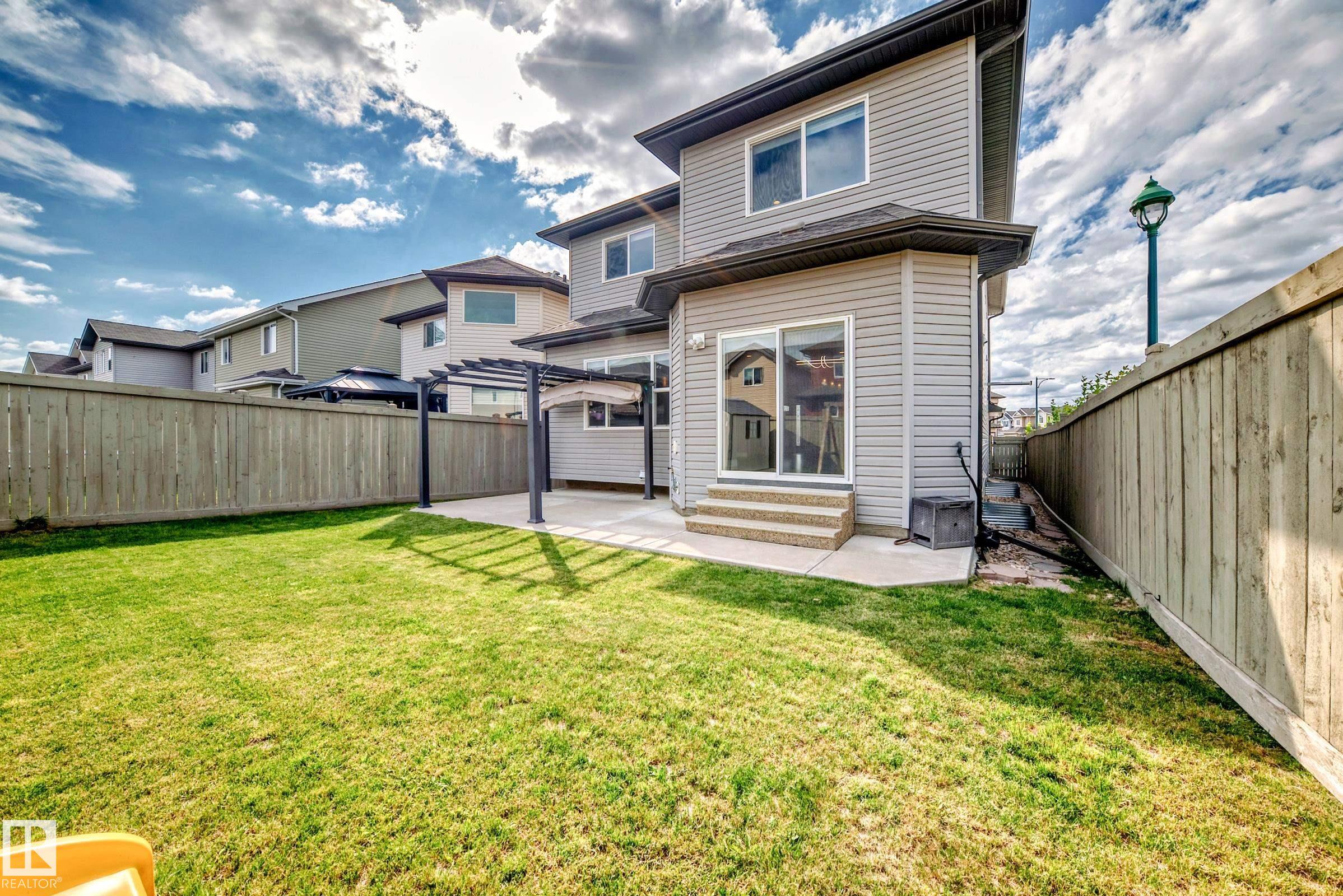 Photo 18 at 1921 33 Street NW, Laurel, Edmonton