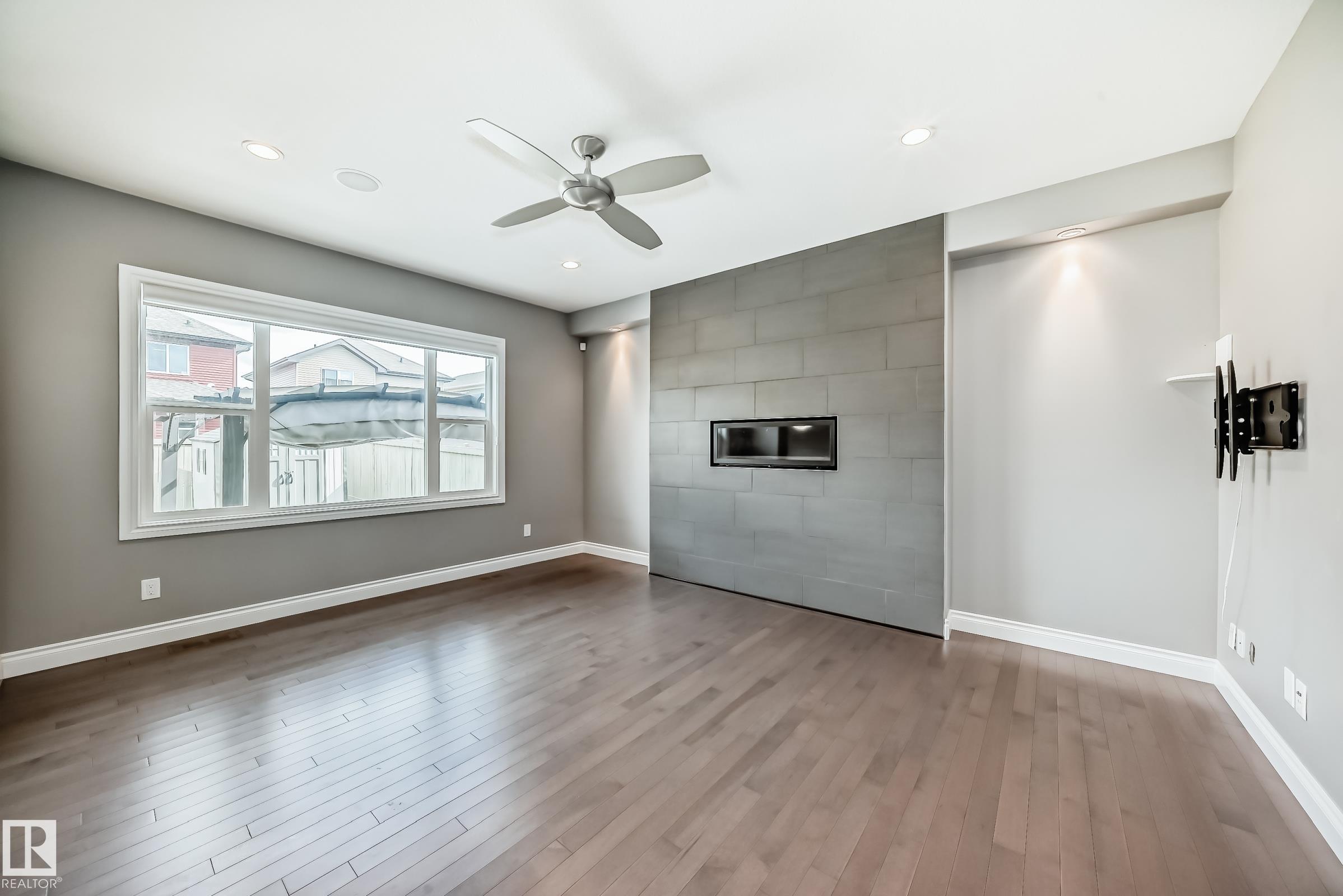 Photo 20 at 1921 33 Street NW, Laurel, Edmonton