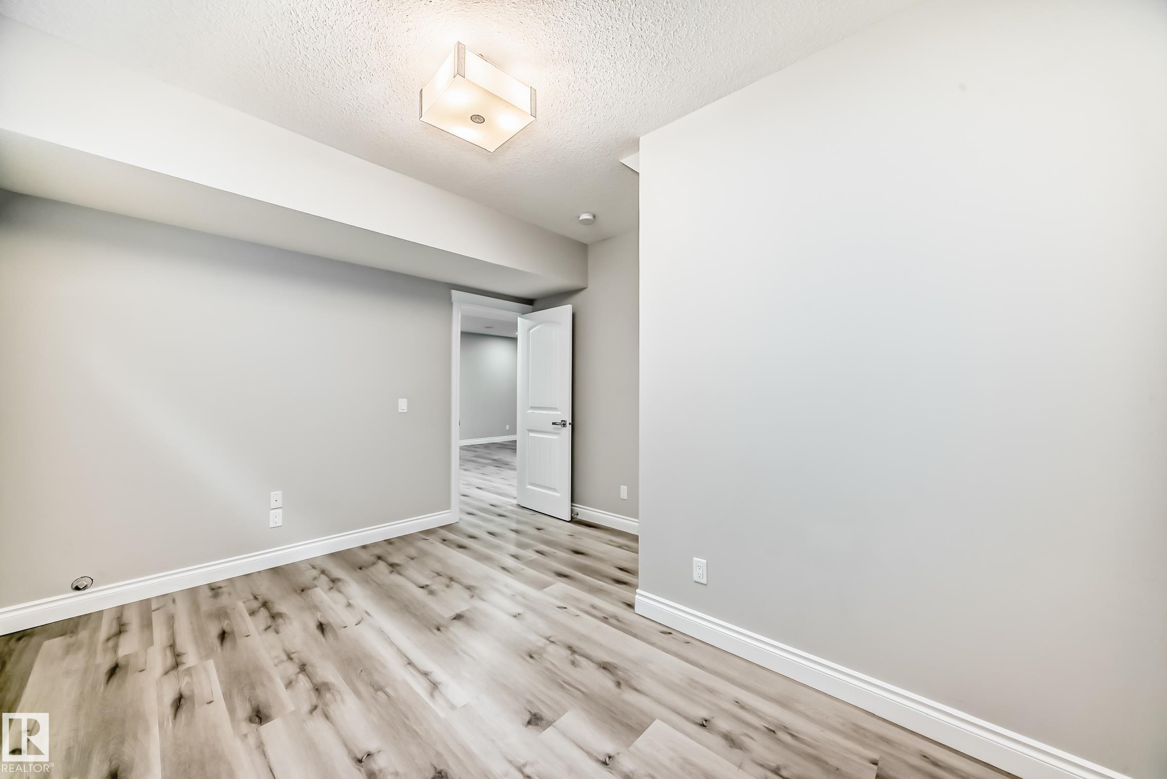 Photo 55 at 1921 33 Street NW, Laurel, Edmonton