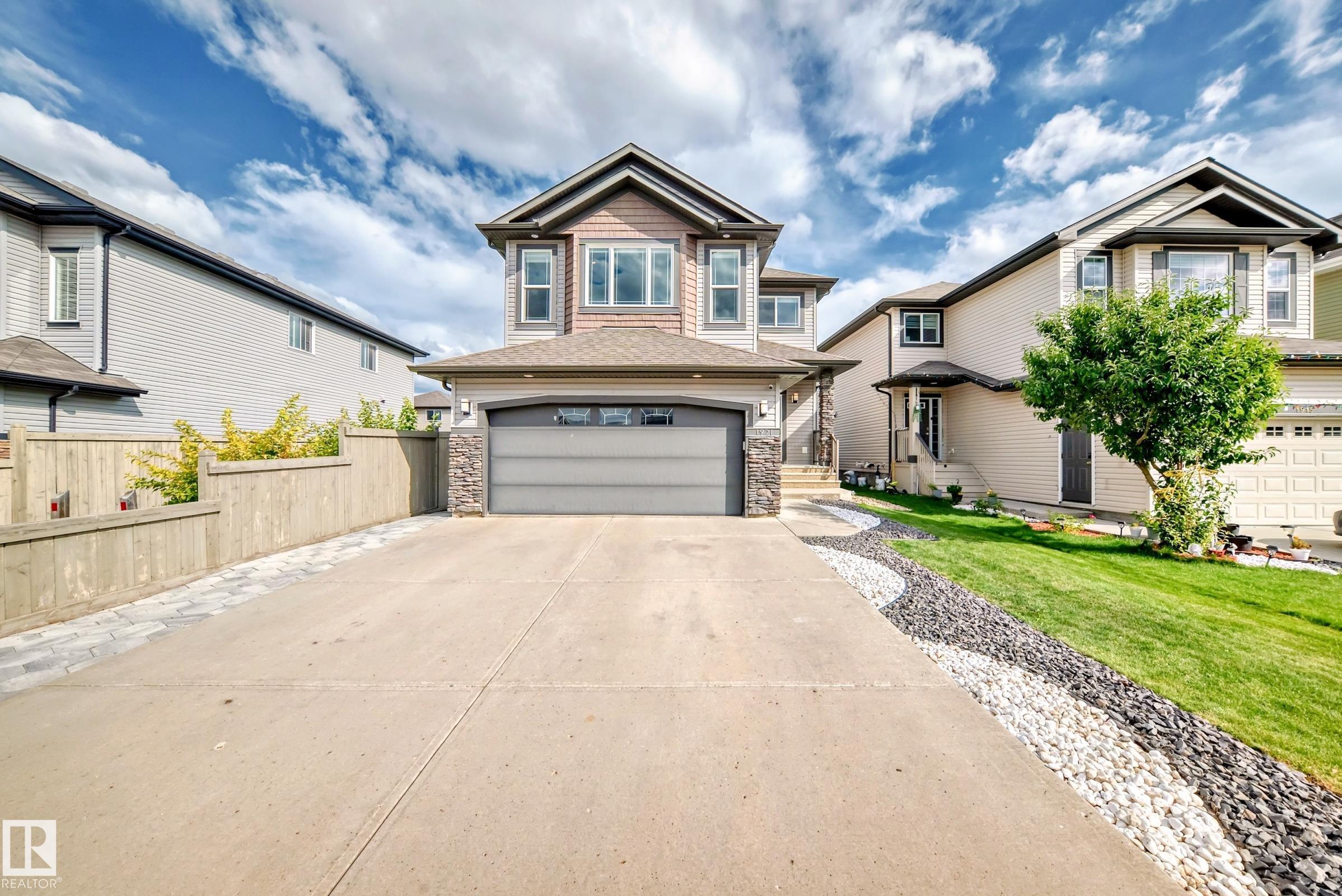 Photo 66 at 1921 33 Street NW, Laurel, Edmonton
