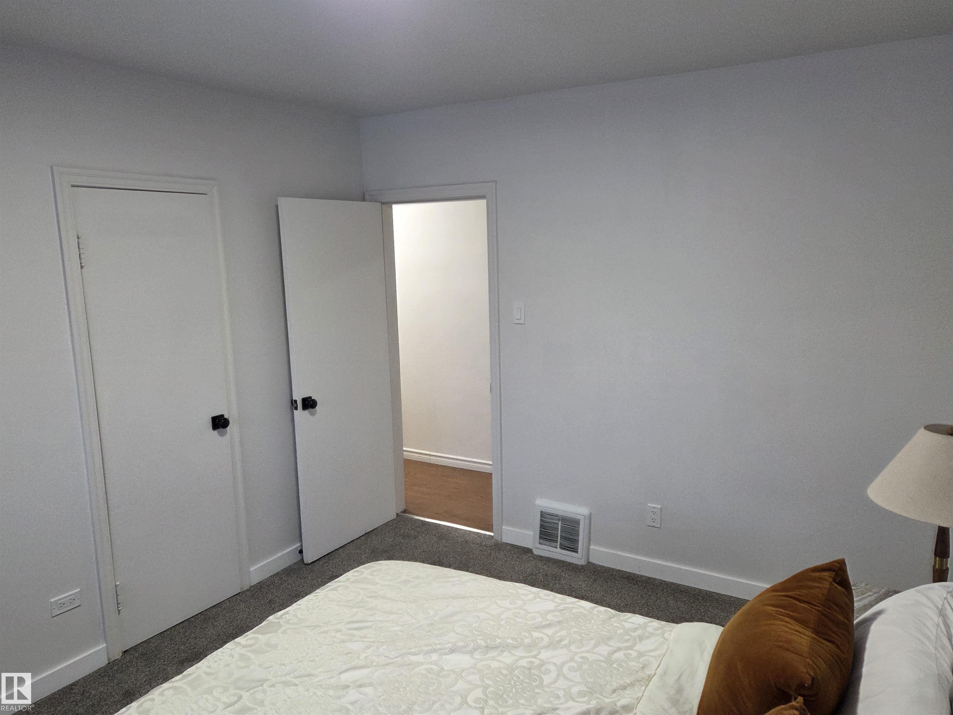 Photo 10 at 13023 Sherbrooke Avenue NW, Sherbrooke, Edmonton