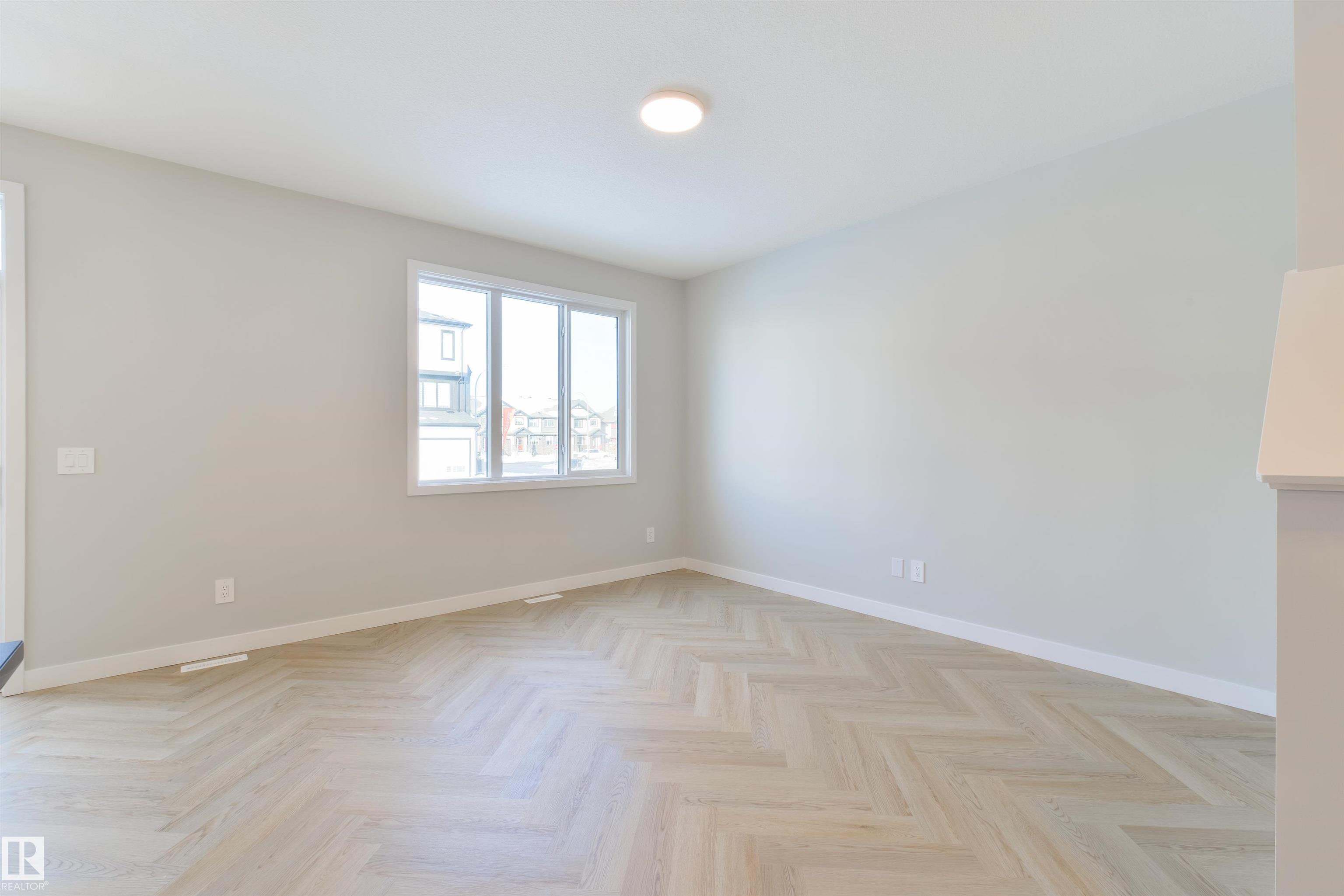 Photo 13 at 13 Cobblestone Gate, Copperhaven, Spruce Grove