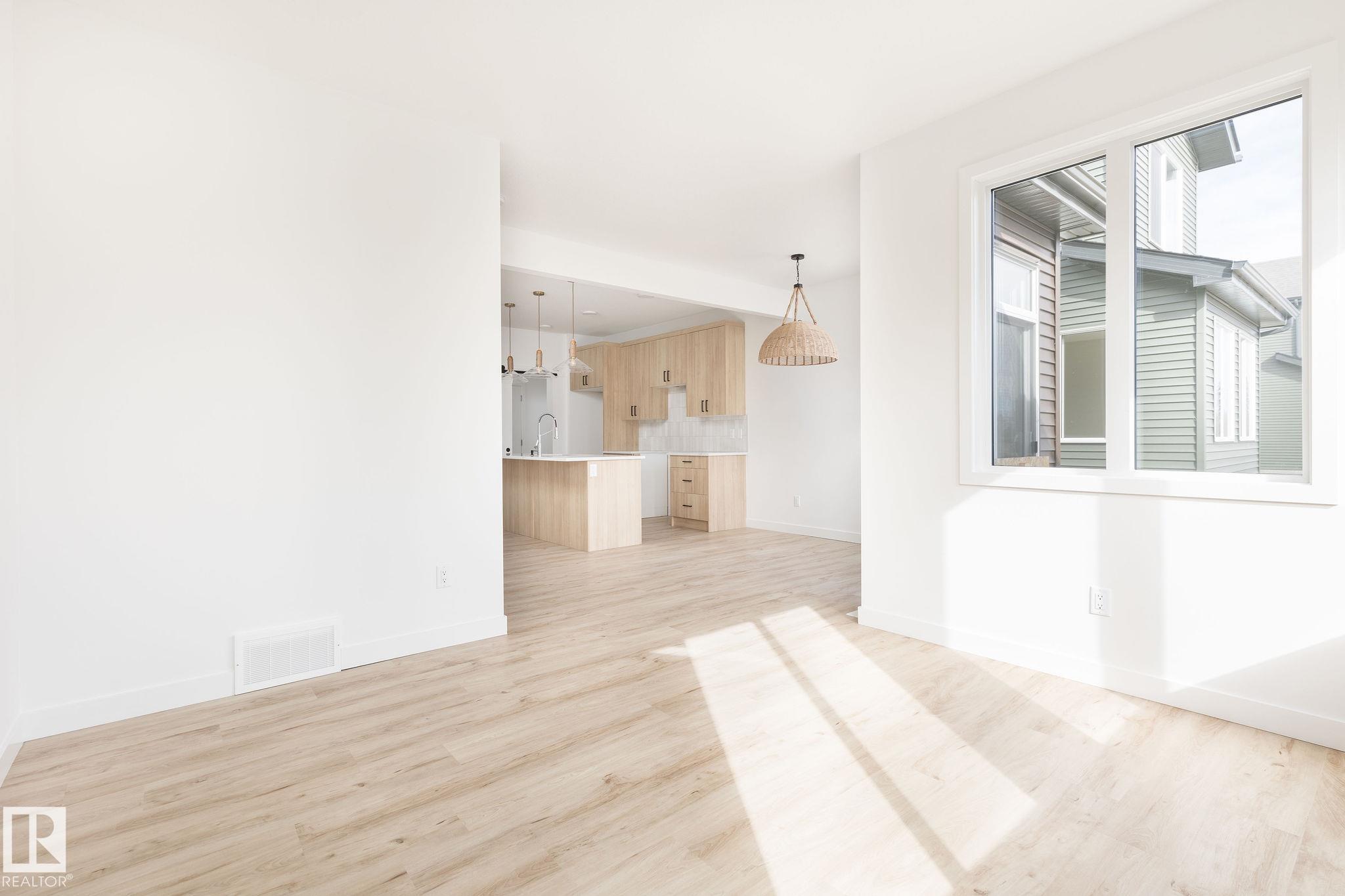 Photo 18 at 6 Cheval Close, Cambrian, Sherwood Park