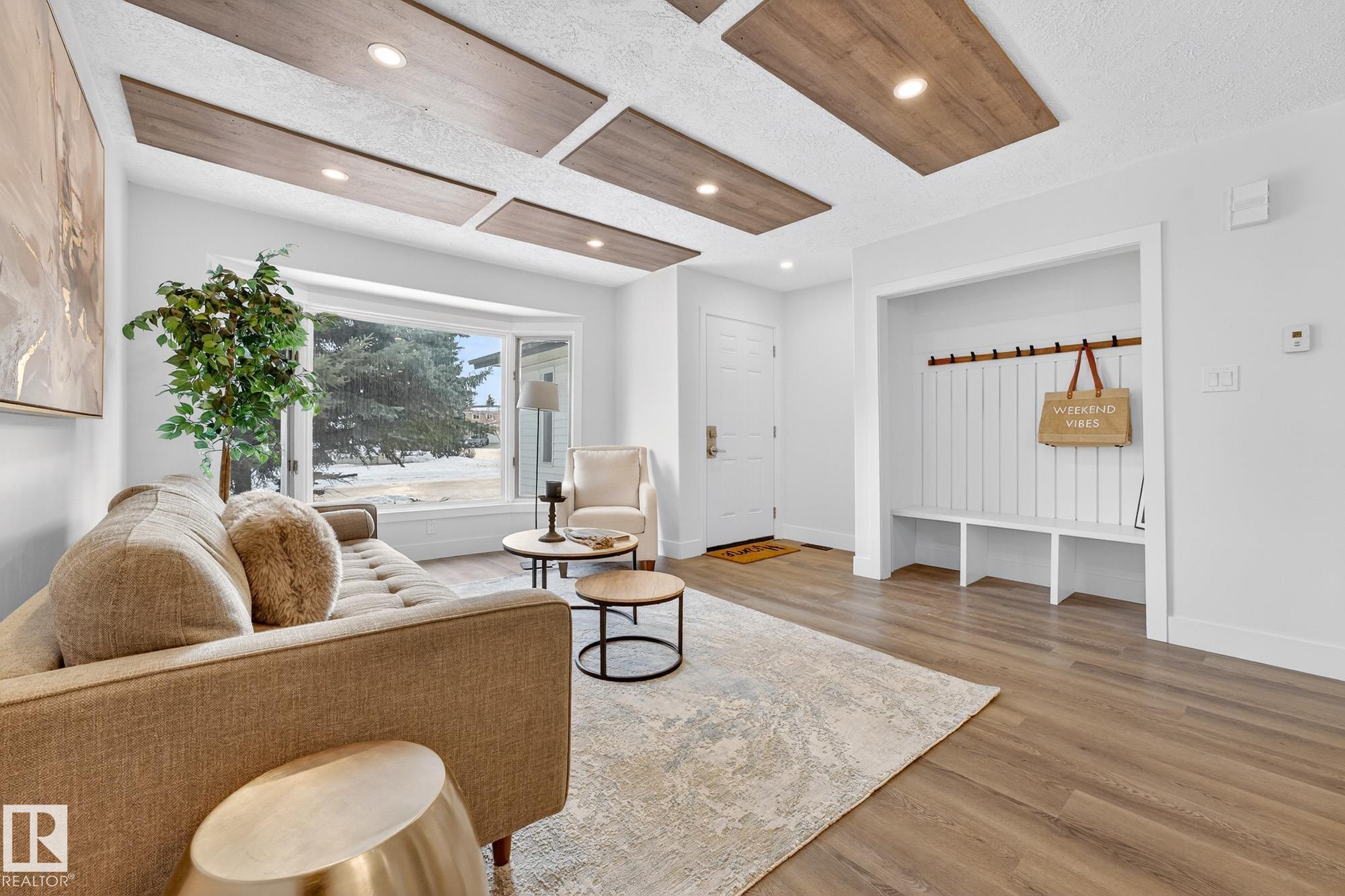 Photo 15 at 7924 157 Avenue NW, Mayliewan, Edmonton