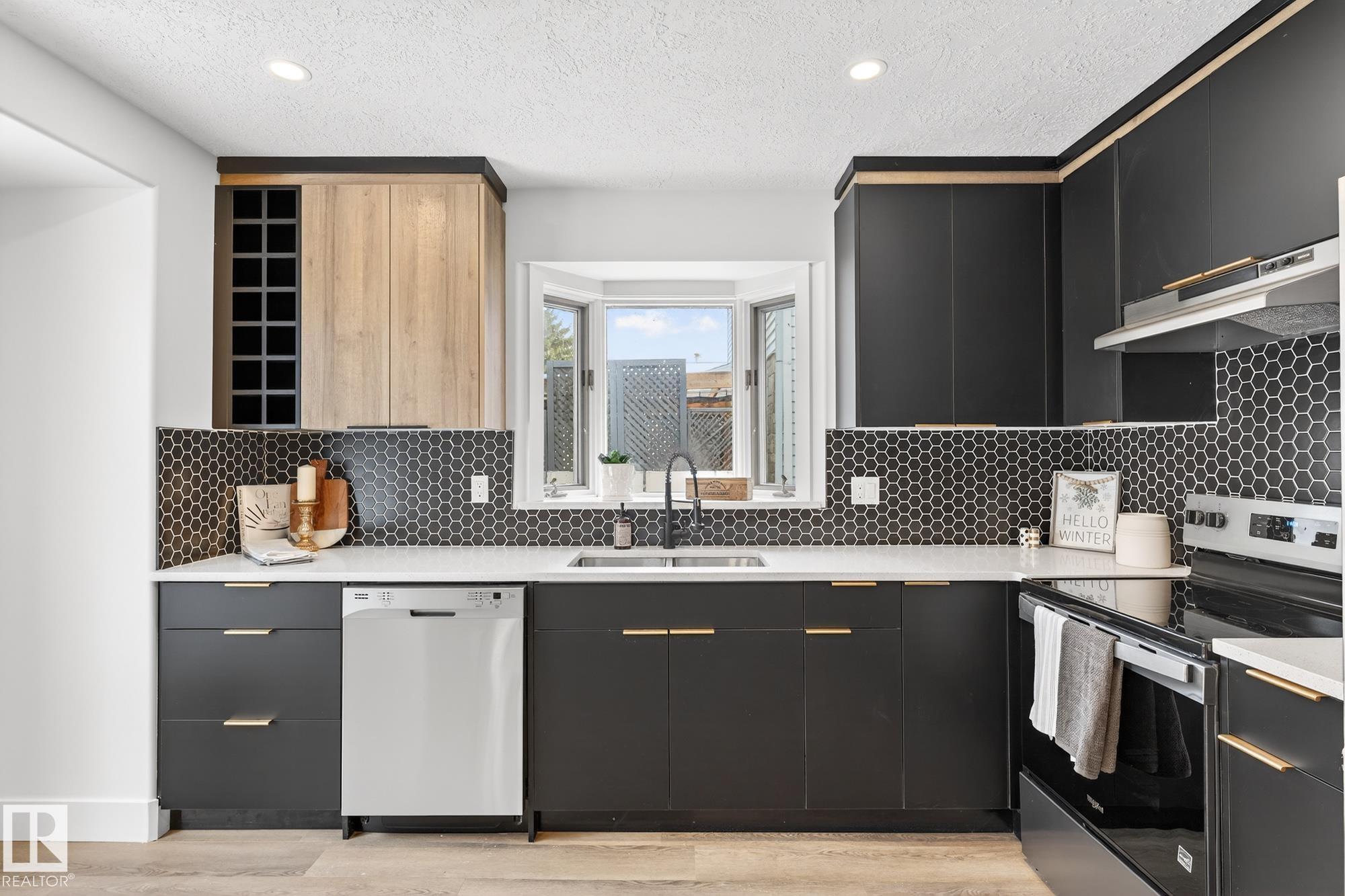 Photo 24 at 7924 157 Avenue NW, Mayliewan, Edmonton