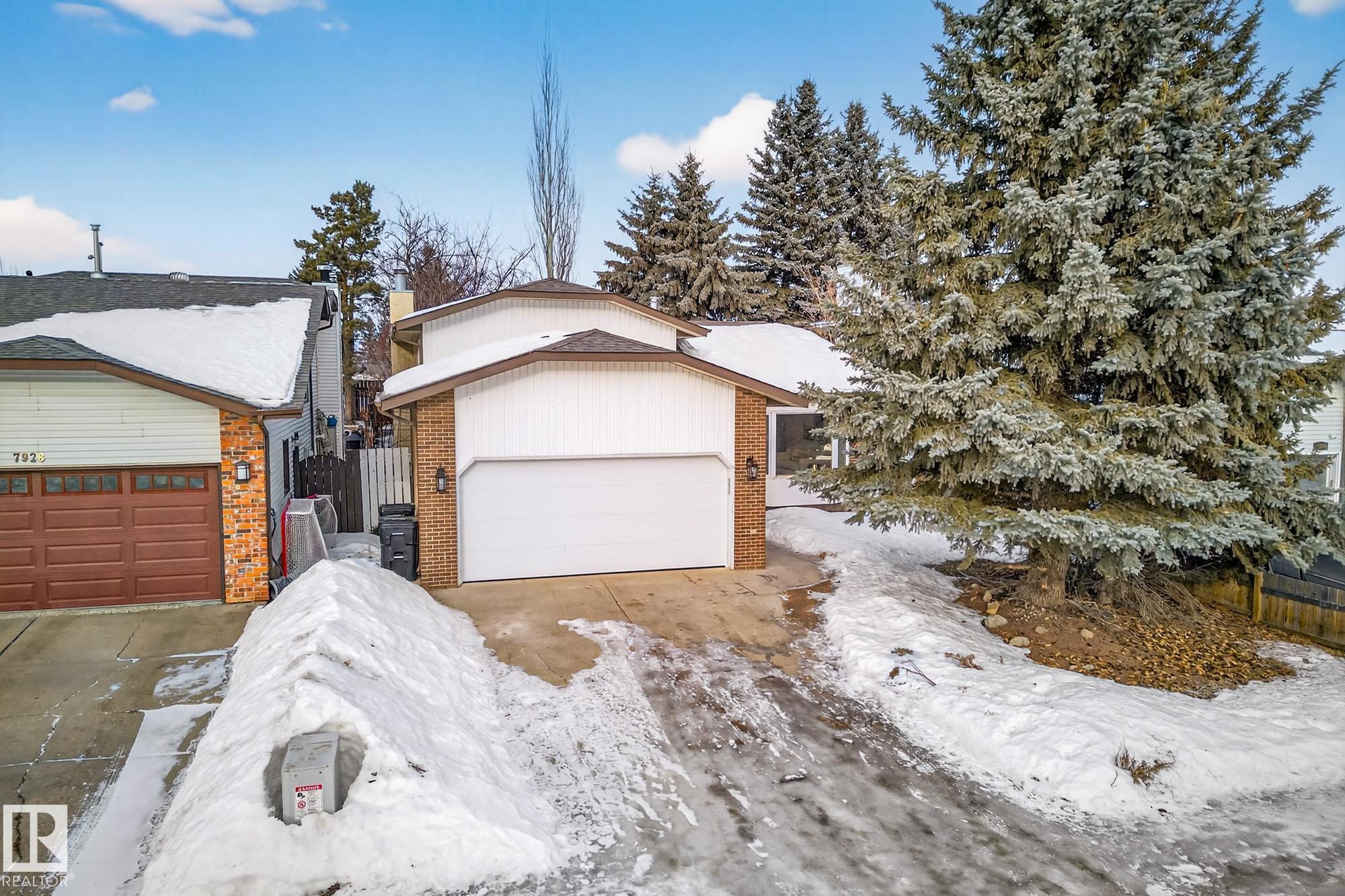 Photo 7 at 7924 157 Avenue NW, Mayliewan, Edmonton