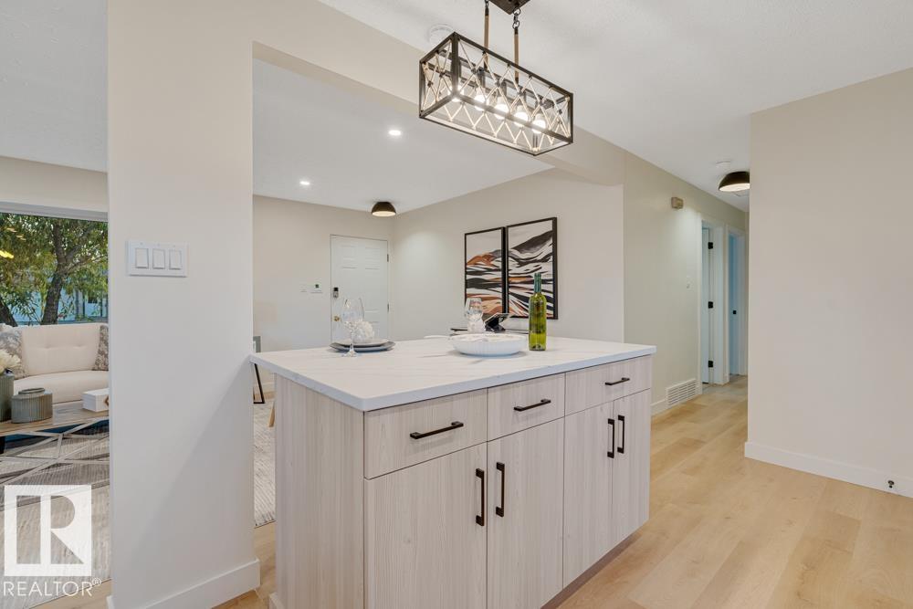 Photo 14 at 15022 86 Avenue NW, Lynnwood, Edmonton