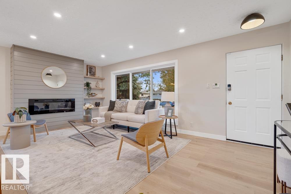 Photo 7 at 15022 86 Avenue NW, Lynnwood, Edmonton