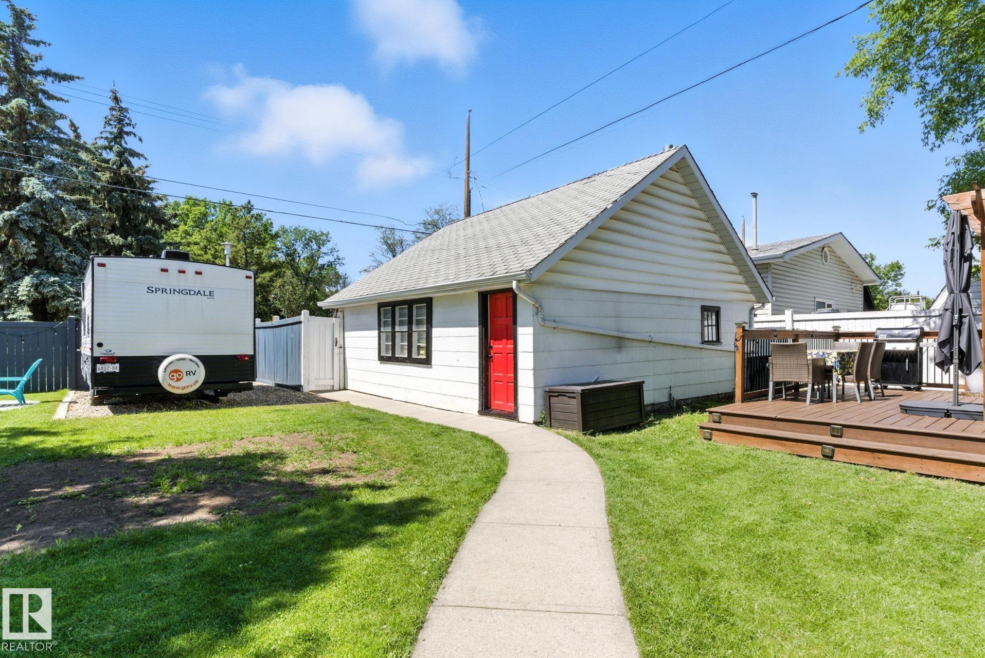 Photo 29 at 11204 61 Street NW, Highlands, Edmonton