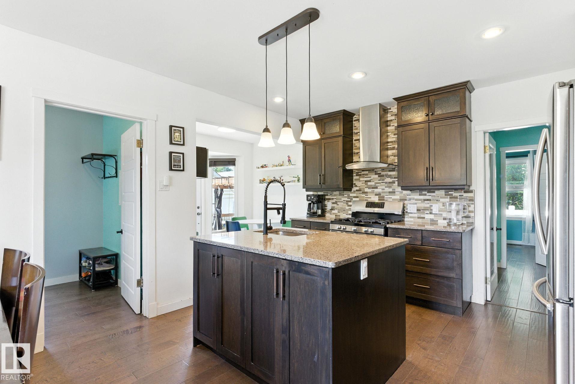 Photo 7 at 11204 61 Street NW, Highlands, Edmonton