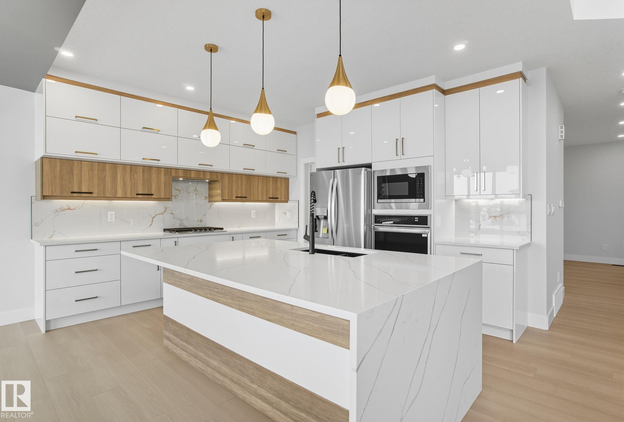 Photo 8 at 4 Harley Way, Hilldowns, Spruce Grove