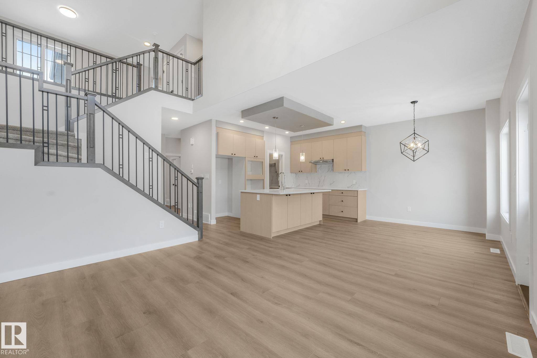 Photo 9 at 8 Dalquist Bay, Meadowview Park, Leduc