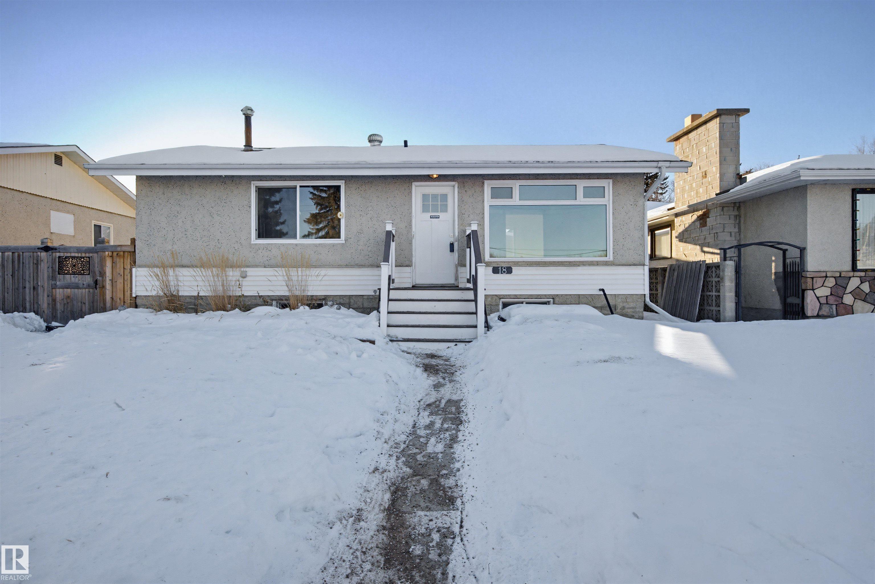 18 Mount Royal Drive, Mission, St. Albert