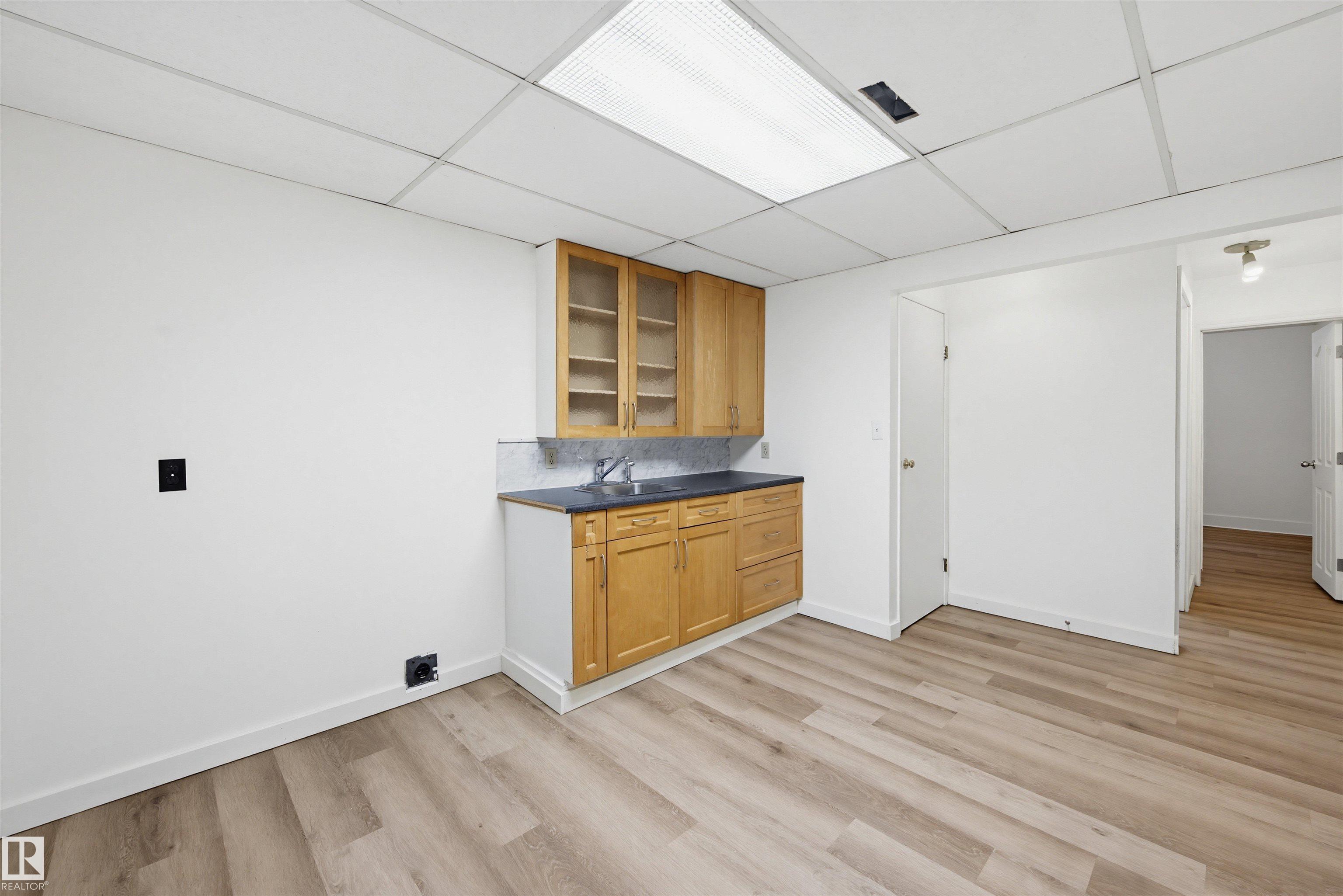 Photo 17 at 18 Mount Royal Drive, Mission, St. Albert