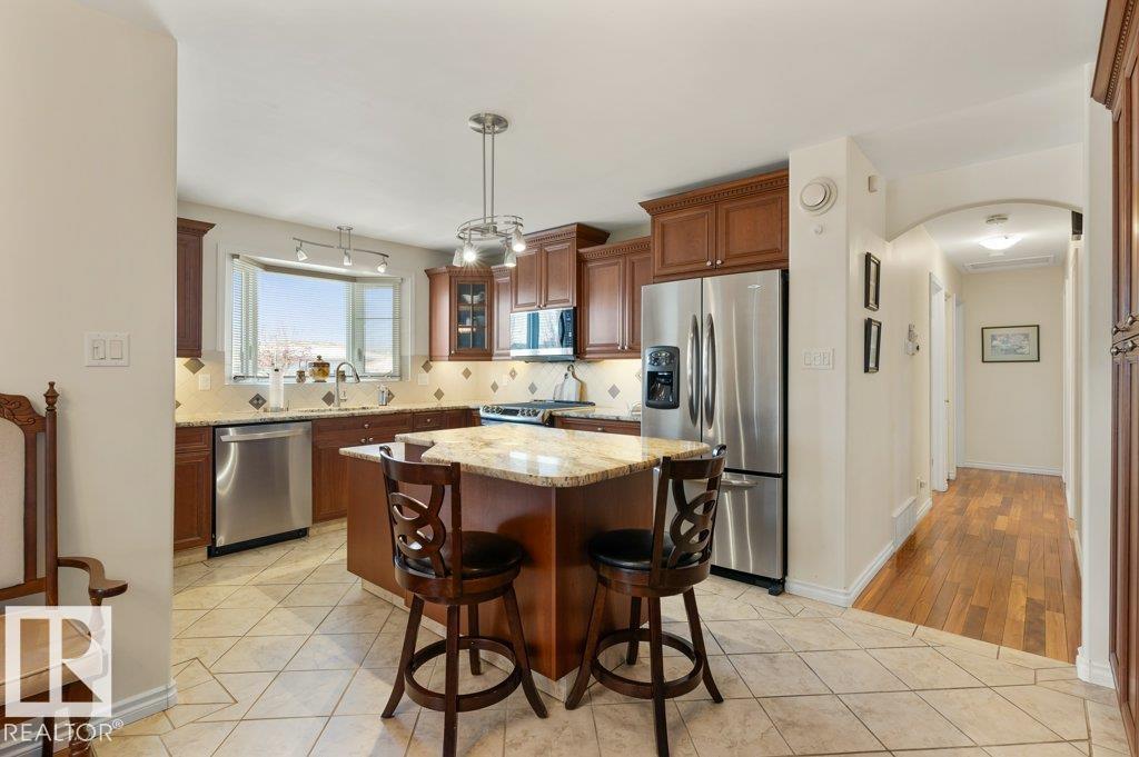 Photo 10 at 16132 100 Street NW, Lorelei, Edmonton