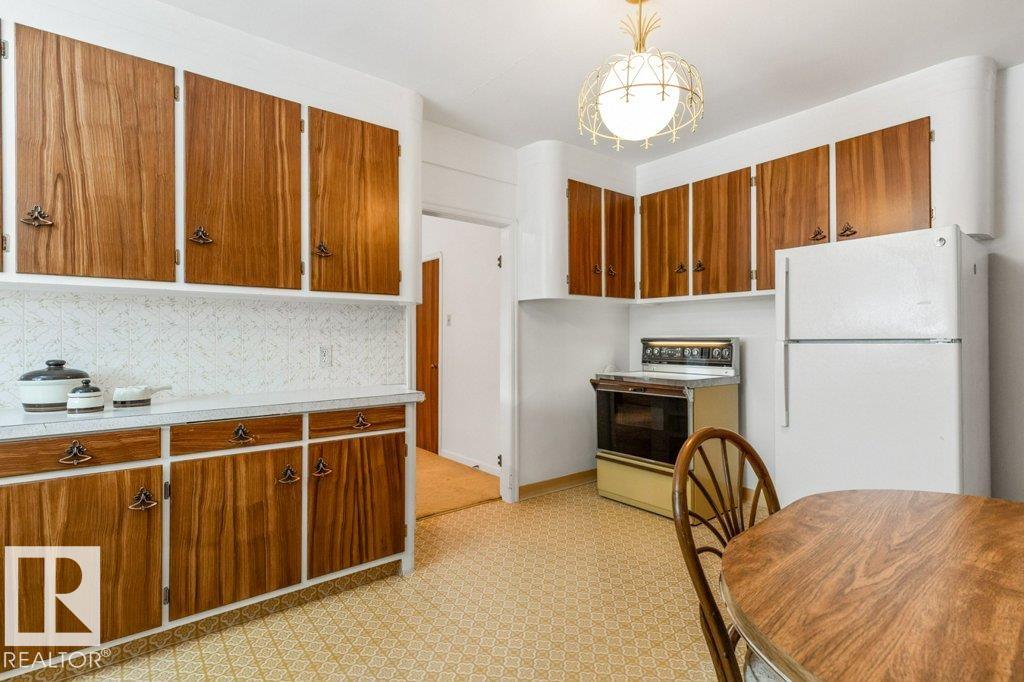 Photo 15 at 8810 93 Street NW, Bonnie Doon, Edmonton