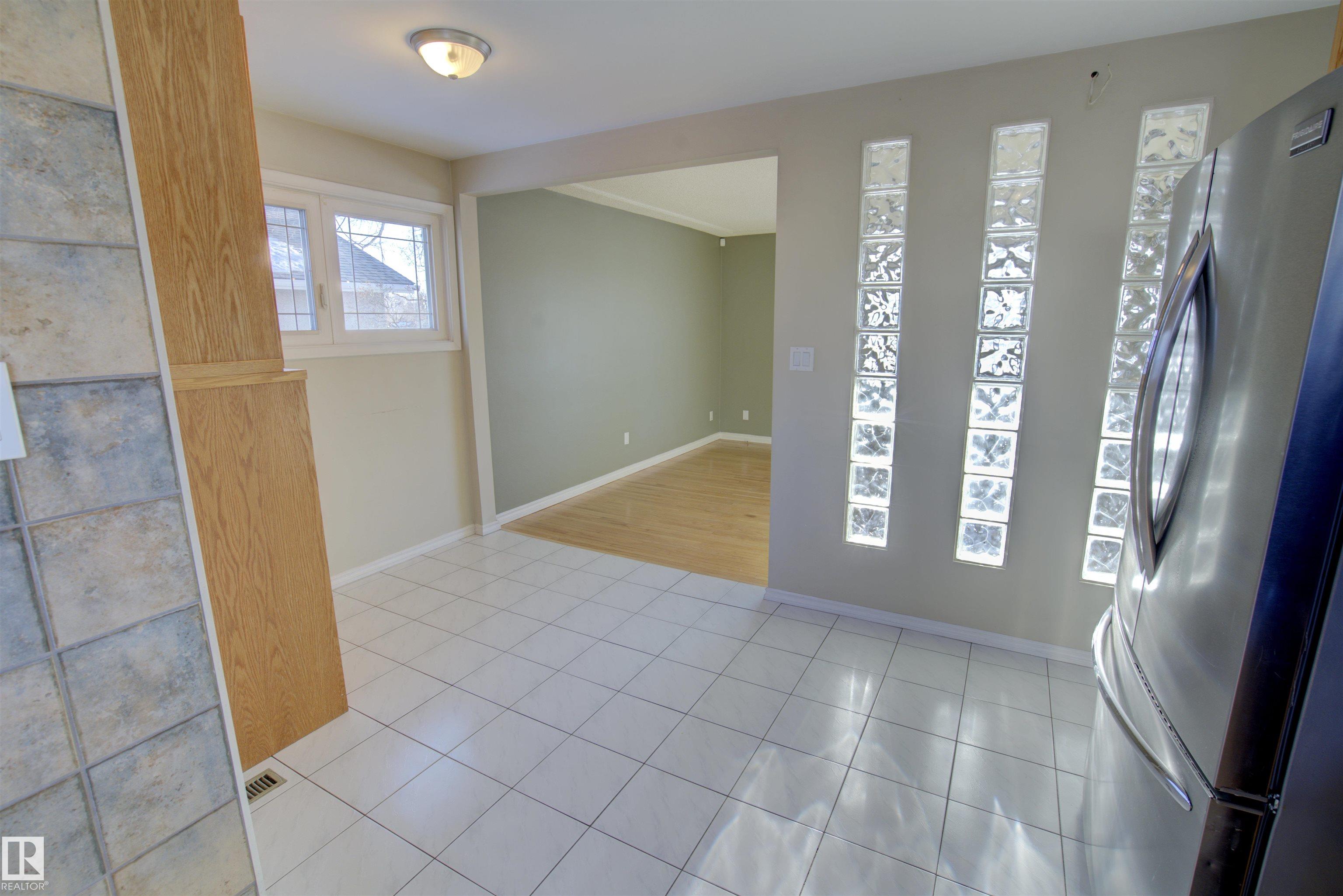 Photo 15 at 10508 130th Avenue NW, Lauderdale, Edmonton