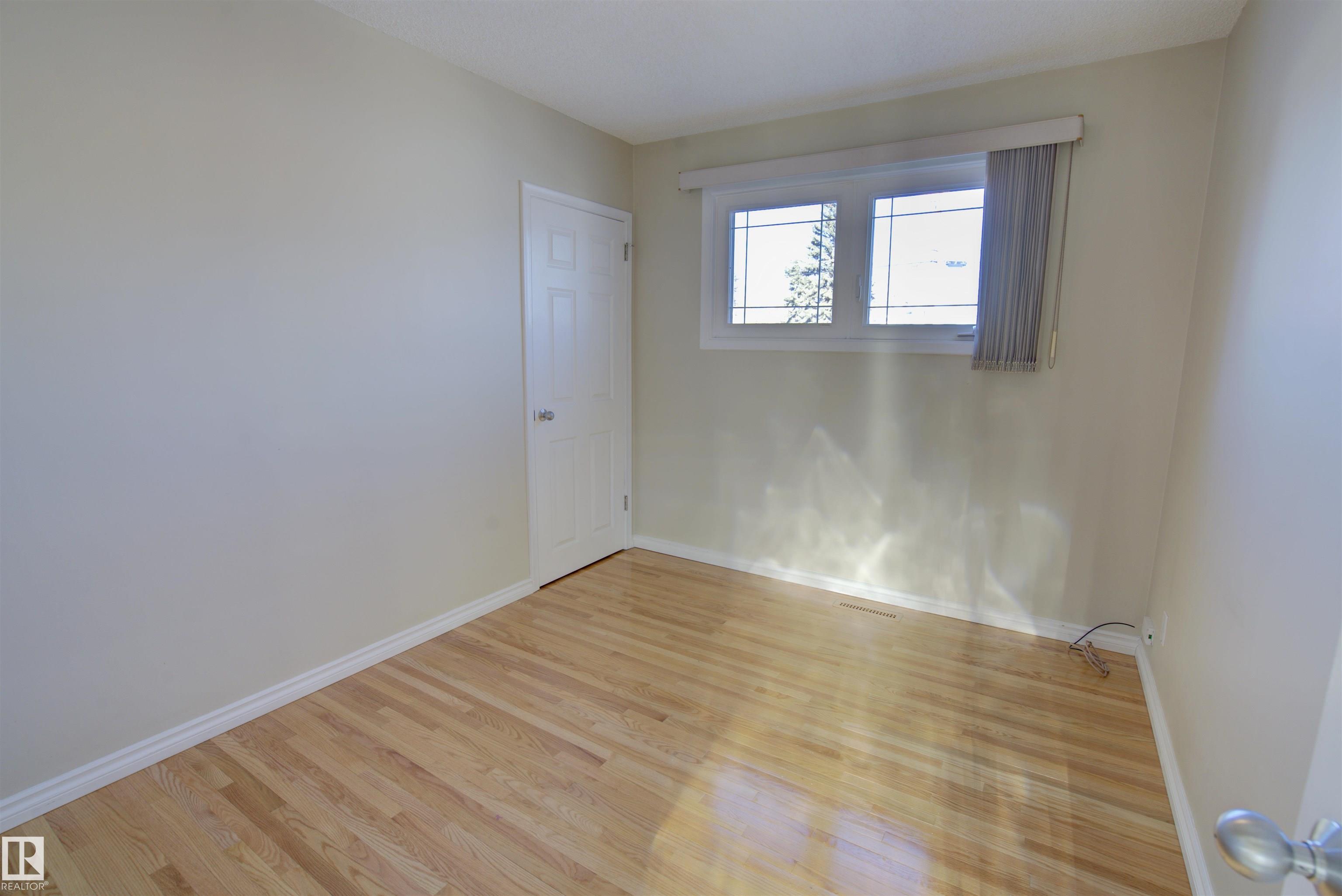 Photo 17 at 10508 130th Avenue NW, Lauderdale, Edmonton